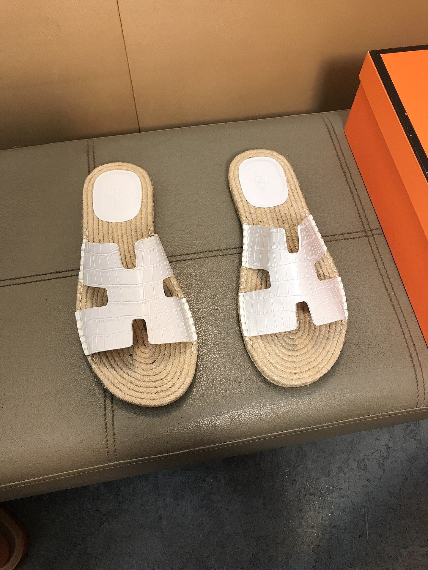 HM Men's Antigua Espadrille White Embossed Cowhide 704128