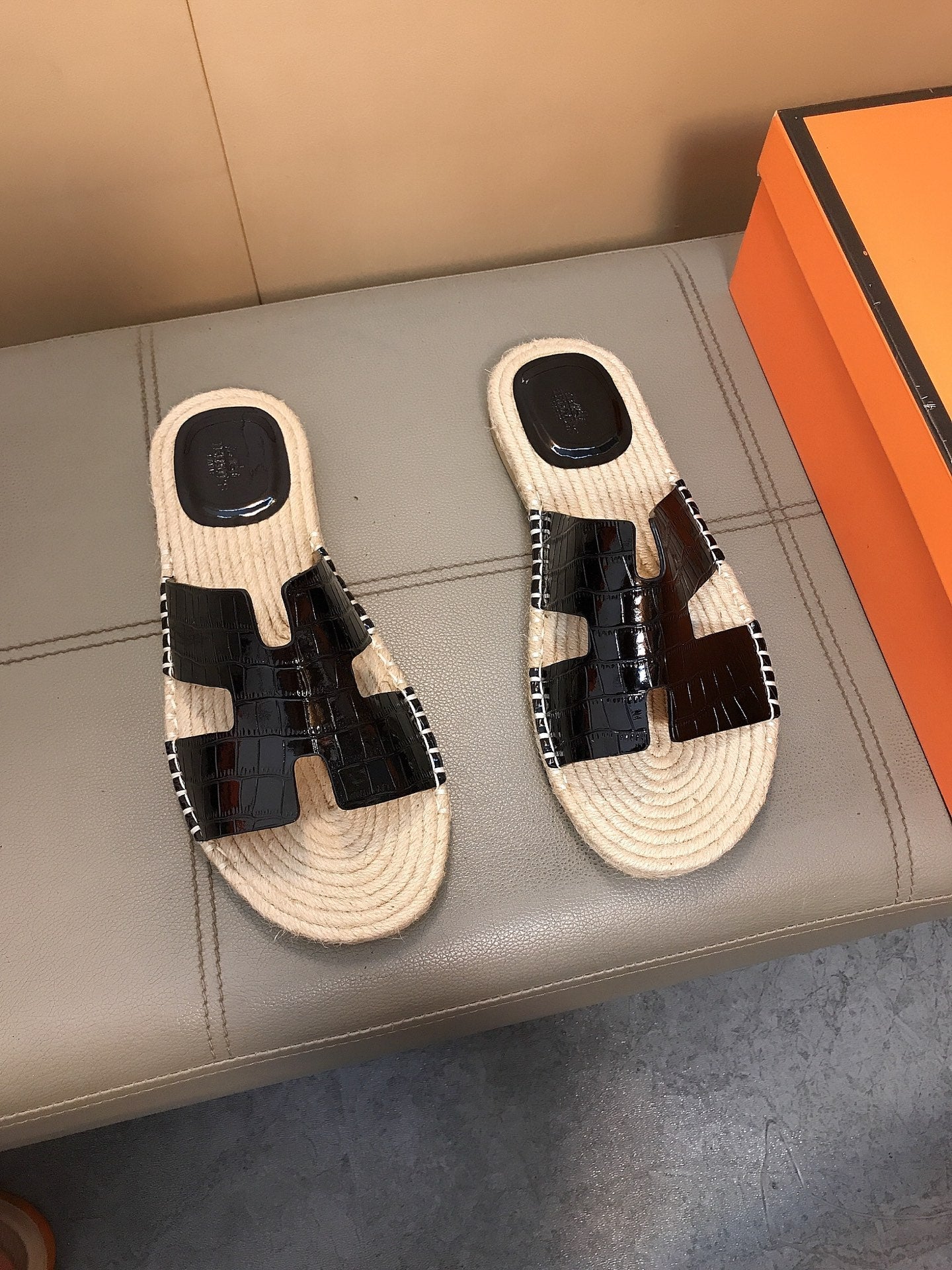 HM Men's Antigua Espadrille Black Embossed Cowhide 704130