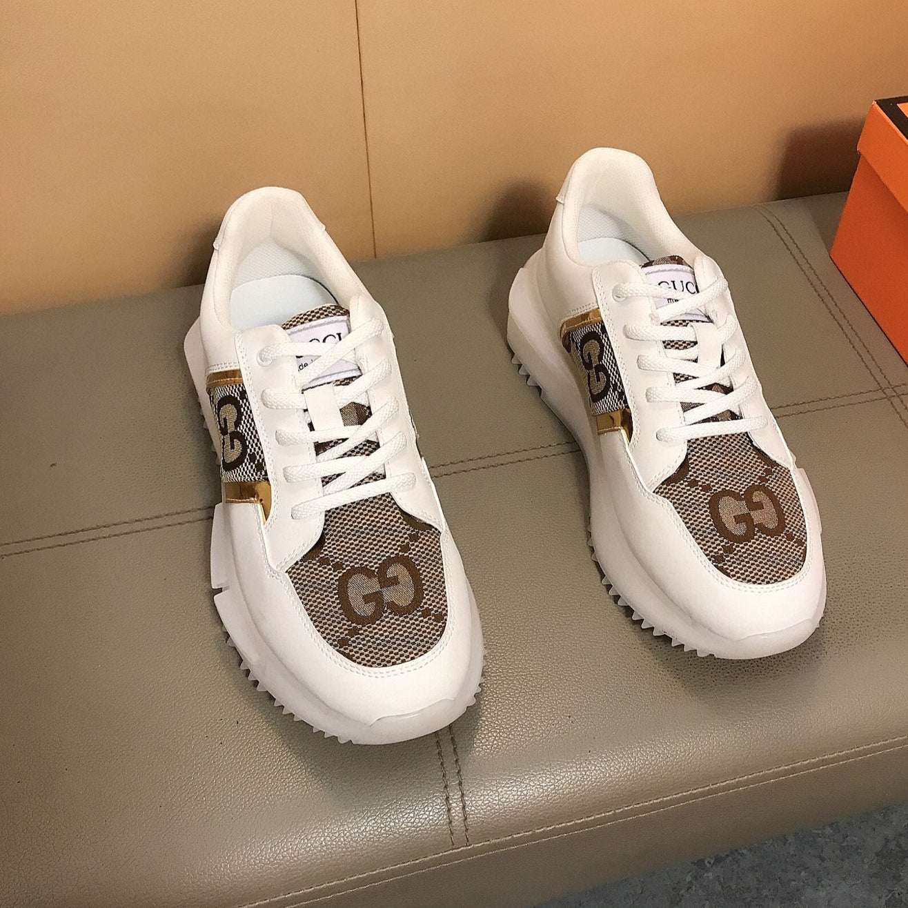 GG Men's Sneaker White Cowhide 735848