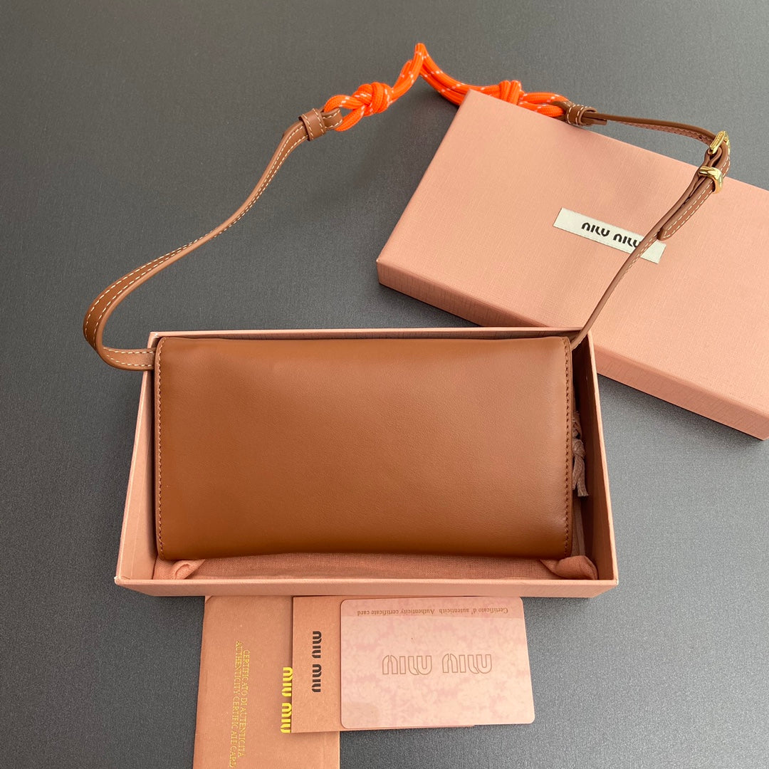 MICRO BAG 19 IN BRONZE BROWN SMOOTH CALFSKIN