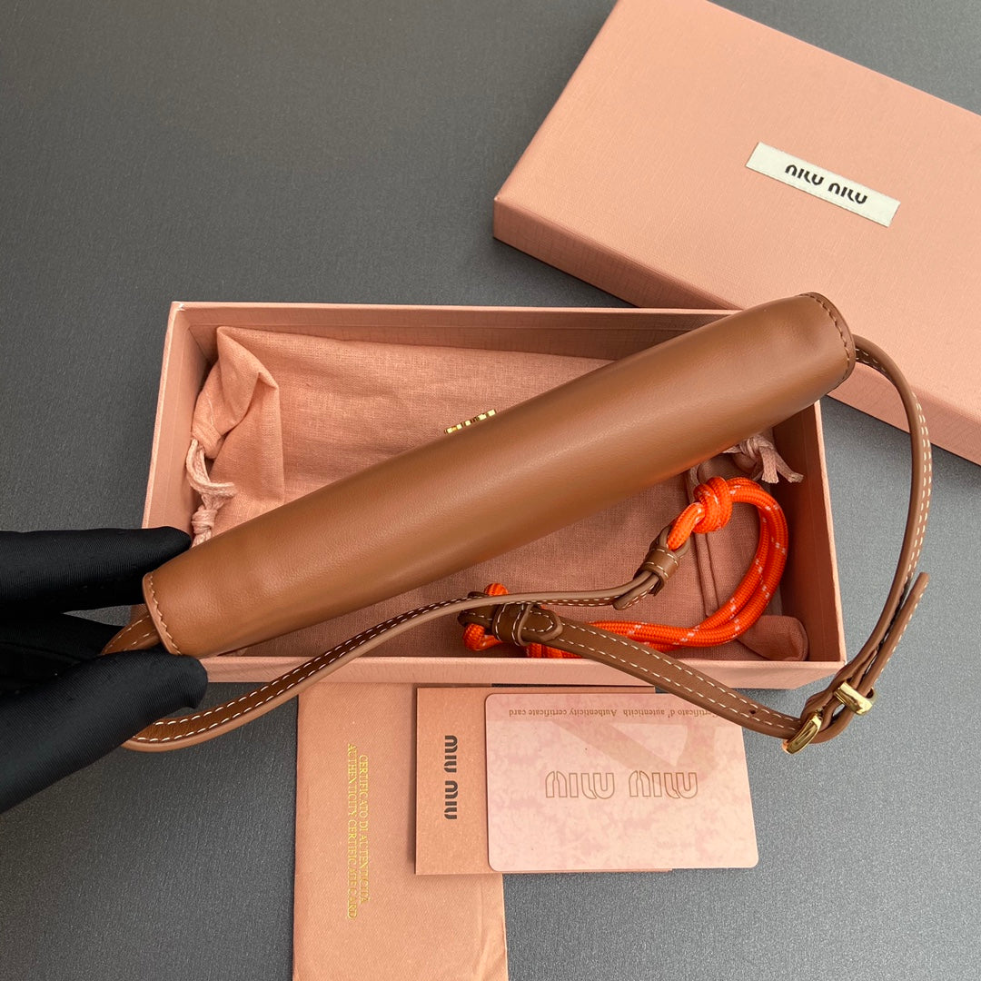 MICRO BAG 19 IN BRONZE BROWN SMOOTH CALFSKIN