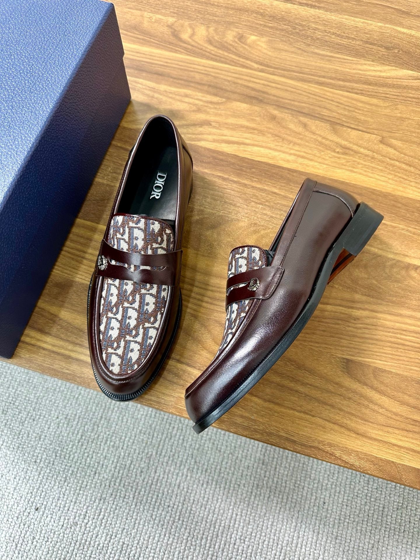 CD Timeless Loafer Brown Technical Fabric Cowhide 638621