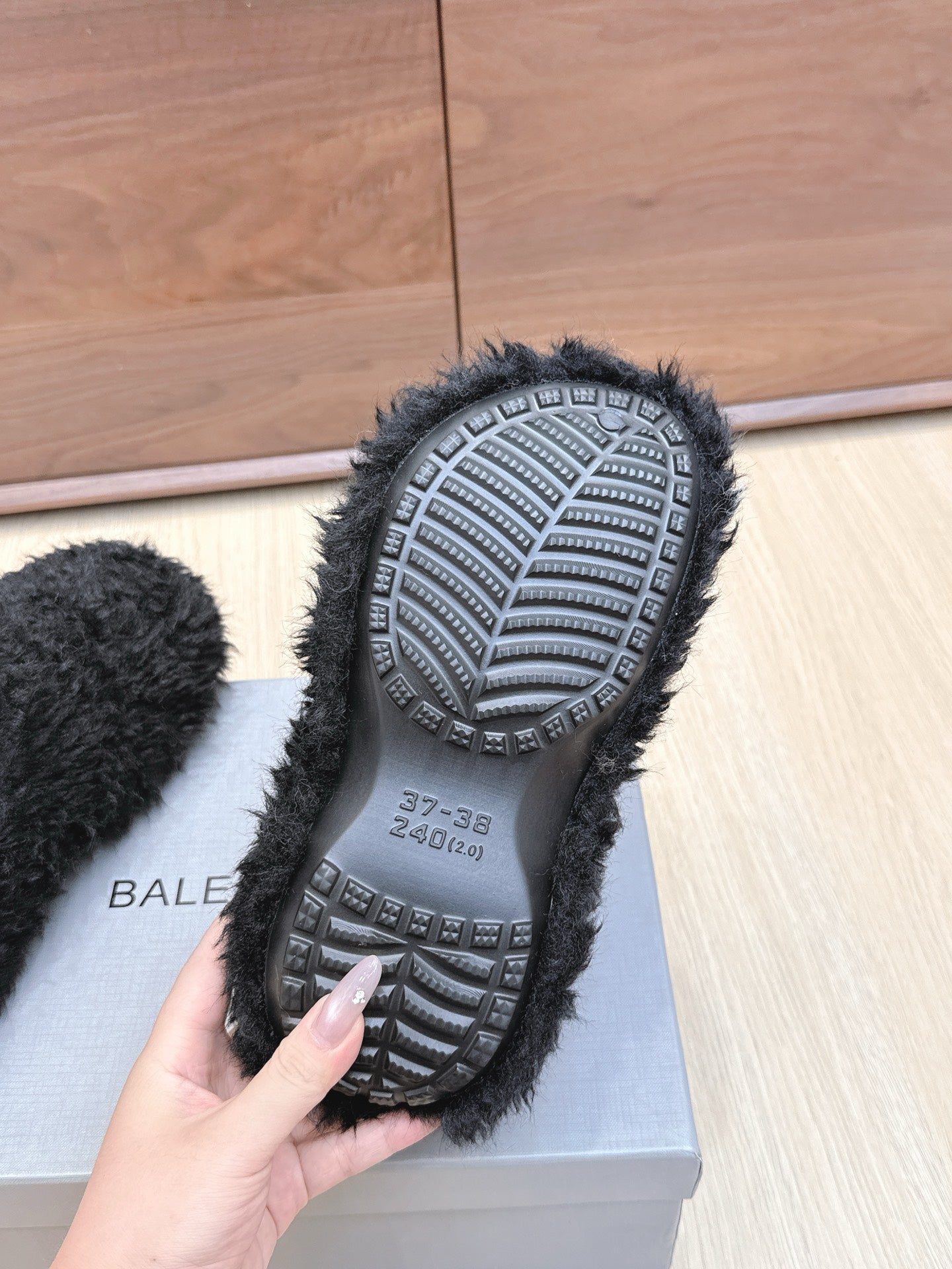 Balenciaga 25ss slippers black wool 462671