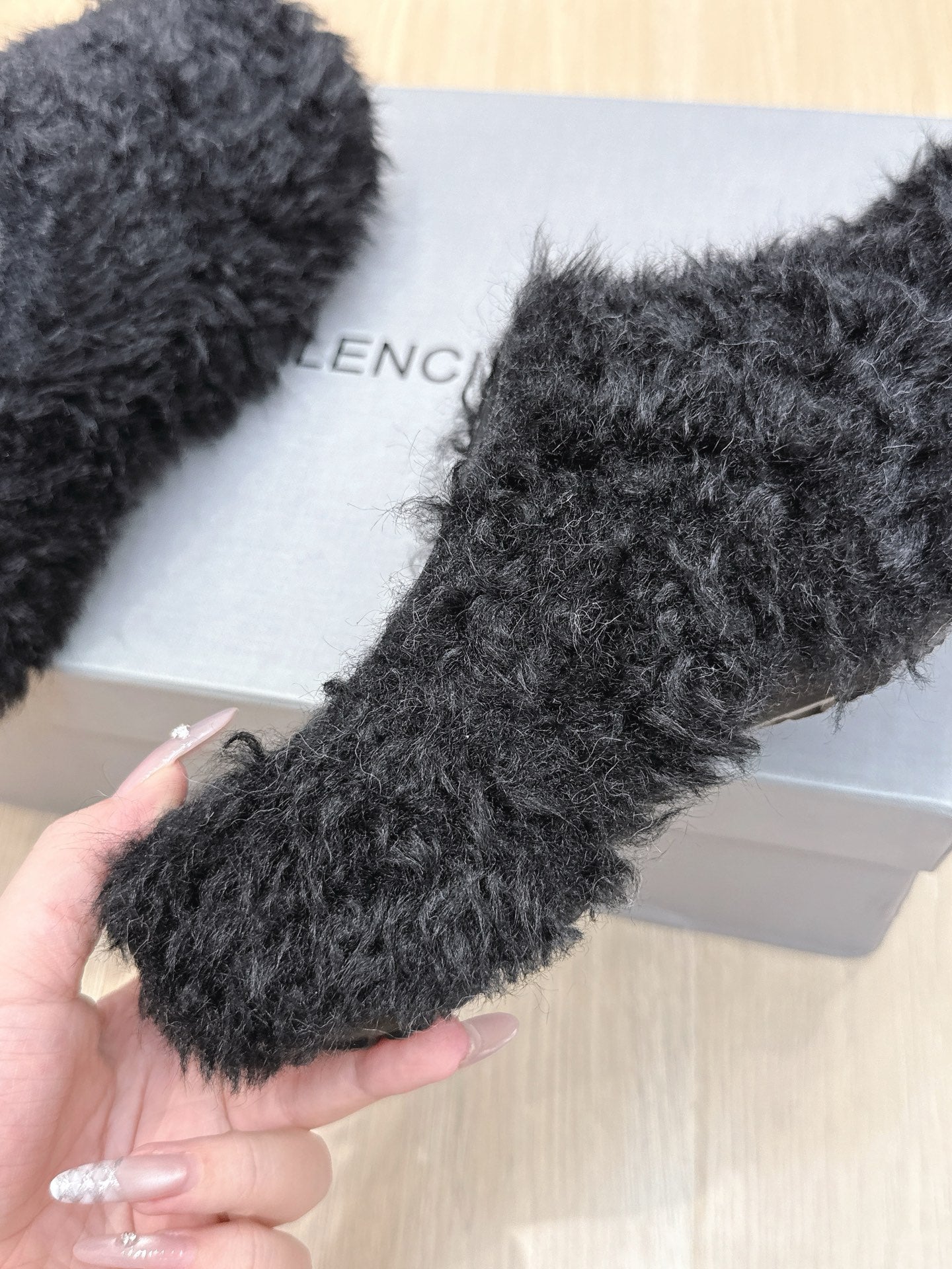 Balenciaga 25ss slippers black wool 462671