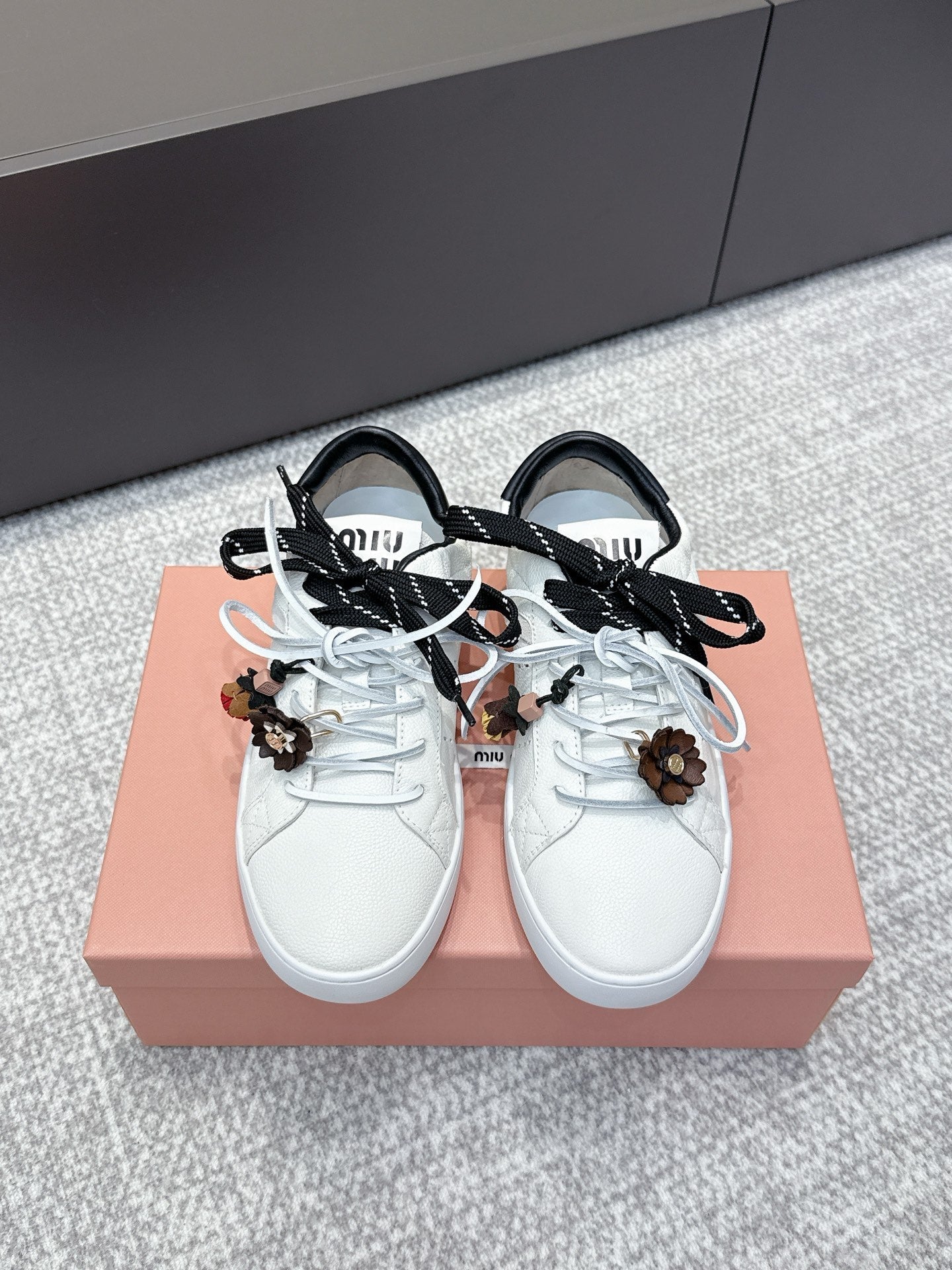 MIU MIU sneaker white black cowhide 461841