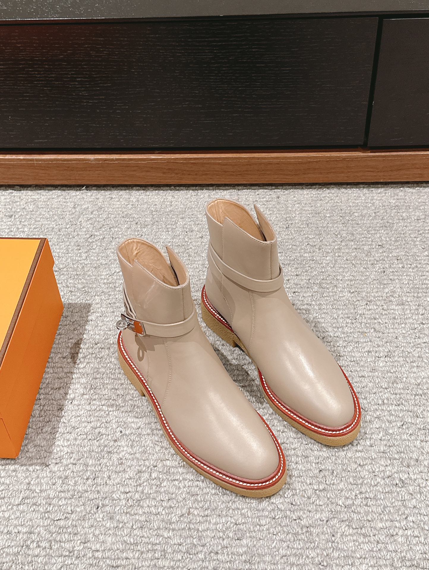 history ankle boot grey calfskin