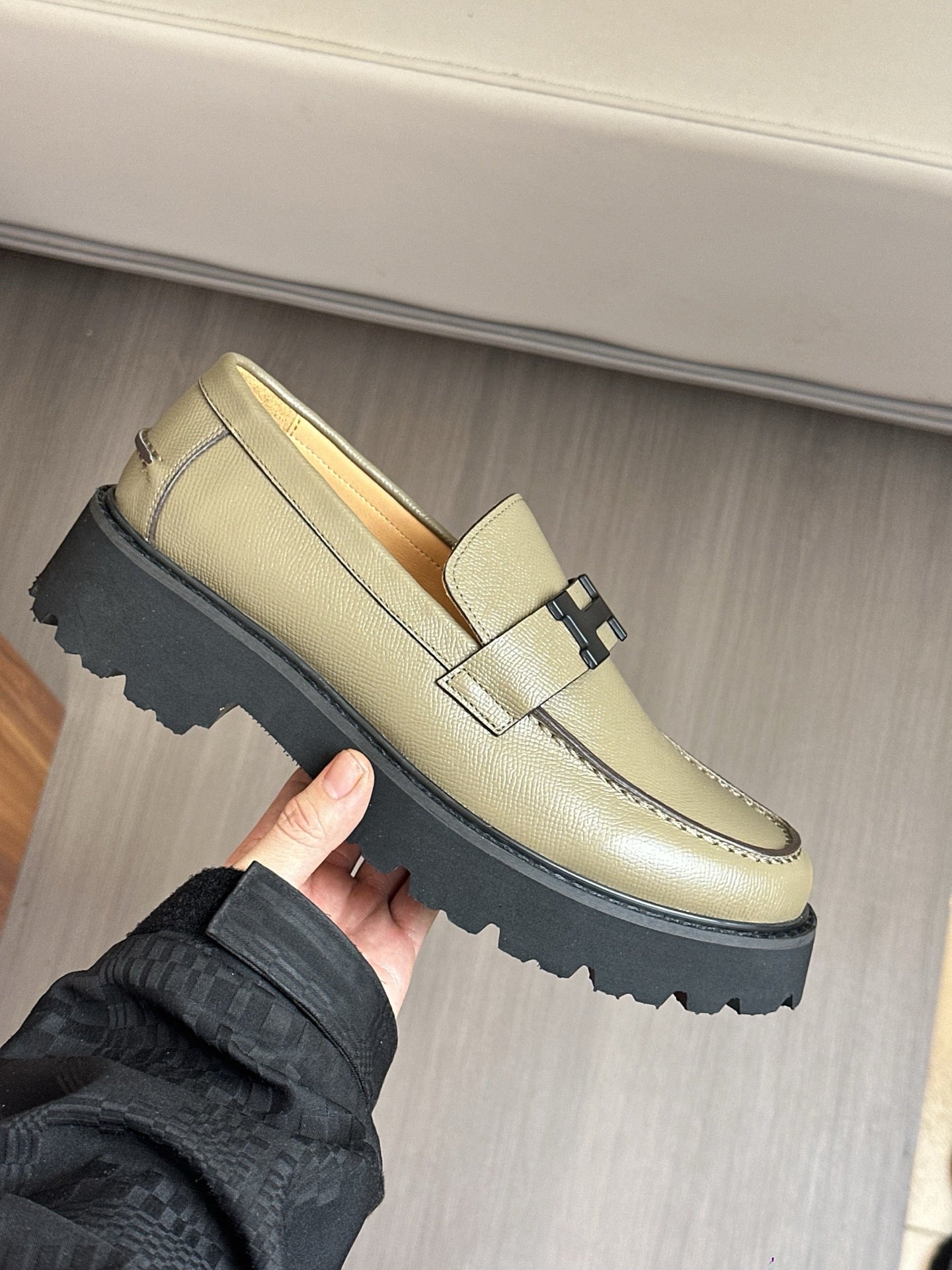 HM Men's Paris Loafer Light Cream Calfskin 640903