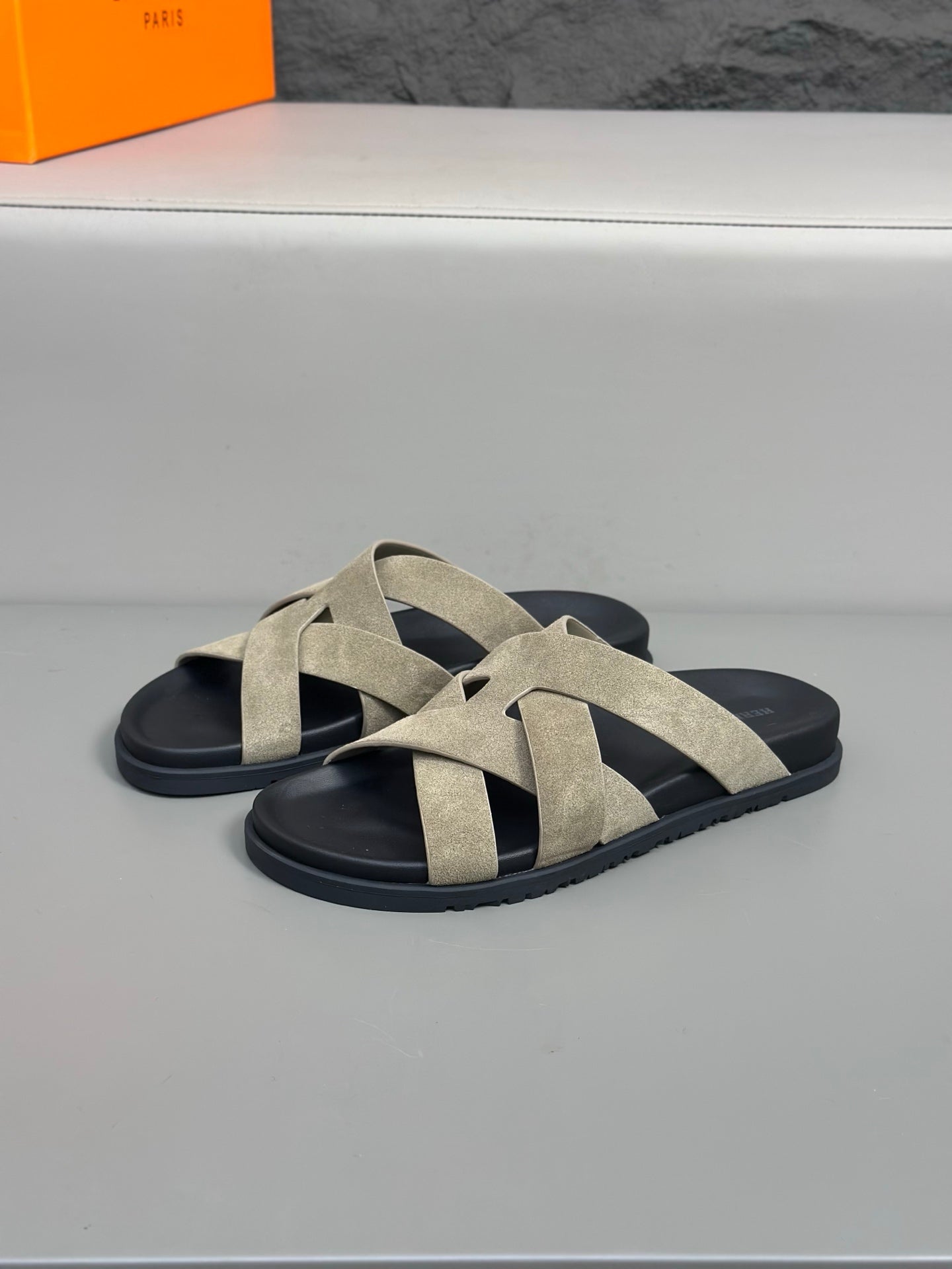 HM Men's Kazimir Sandals Beige Suede 663019