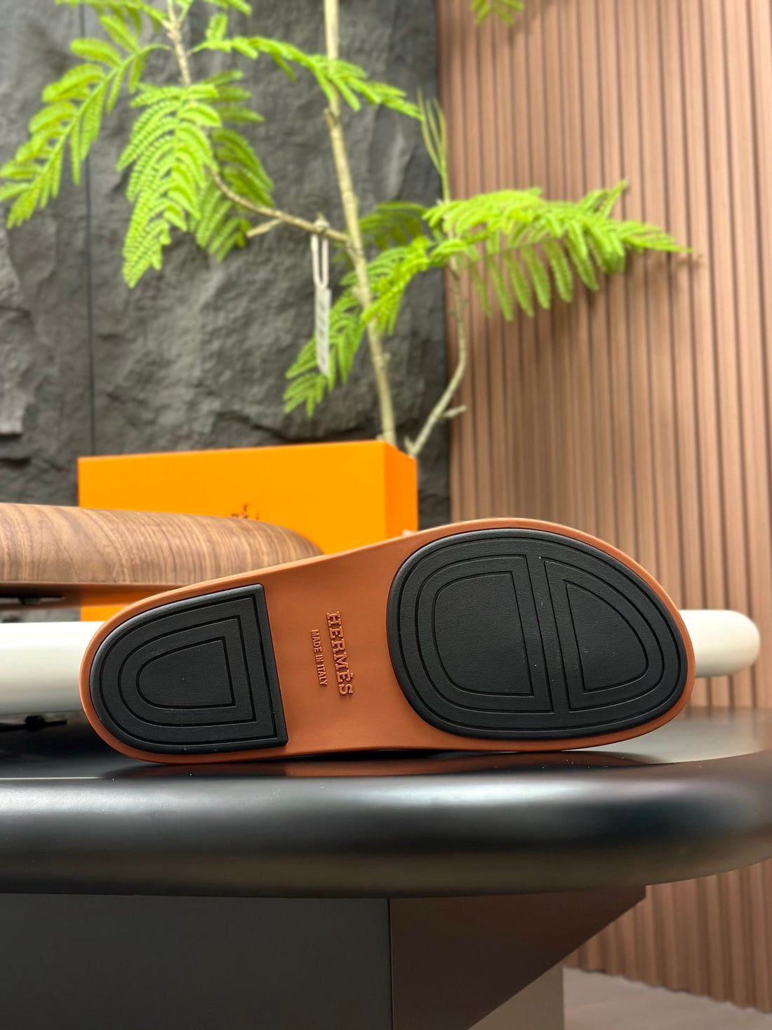 HM Men's Sandals Orange Cowhide 684857