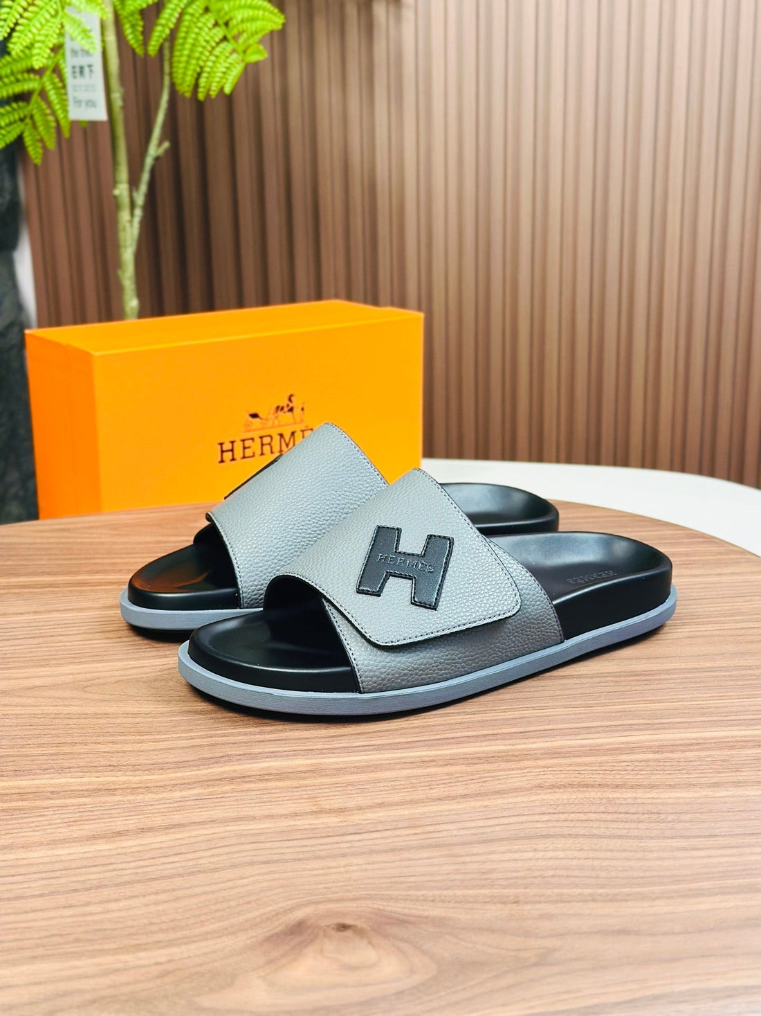 HM Men's Slide Grey Cowhide 684847