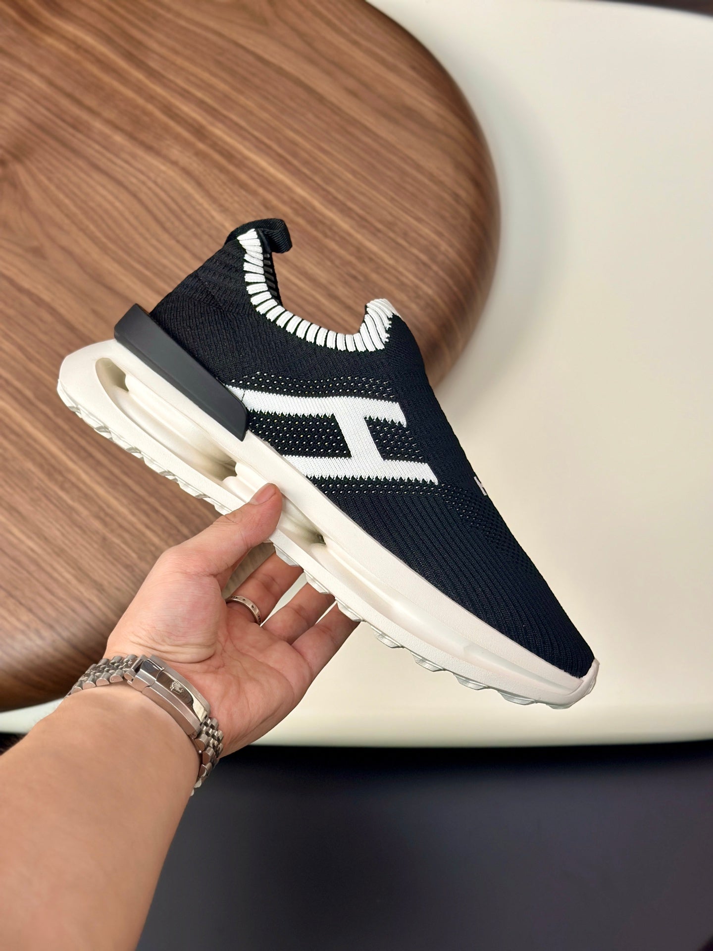 HM Men's Slip on Sneaker Black White Flyknit Fabric 690059