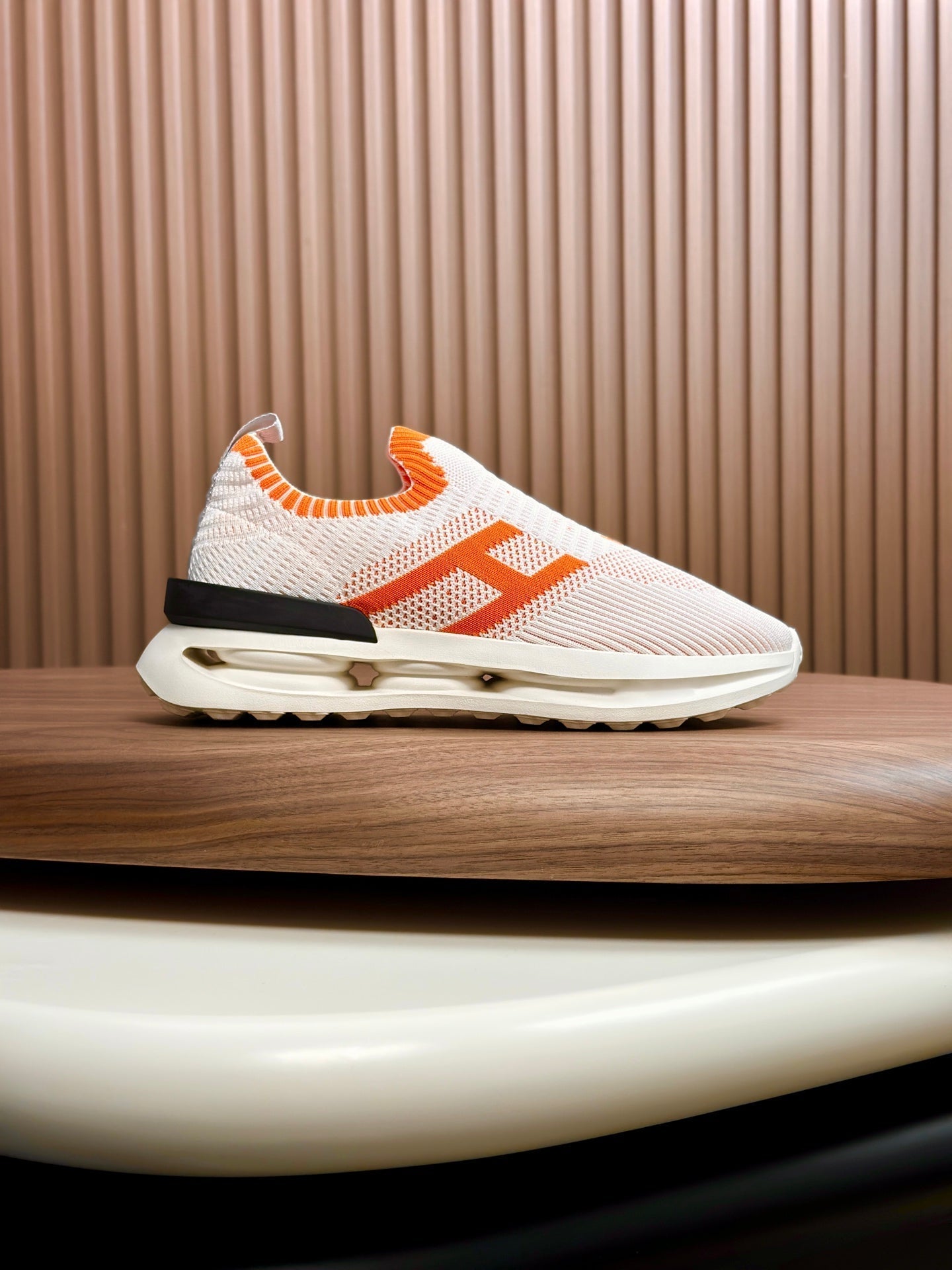 HM Men's Slip on Sneaker White Orange Flyknit Fabric 690061