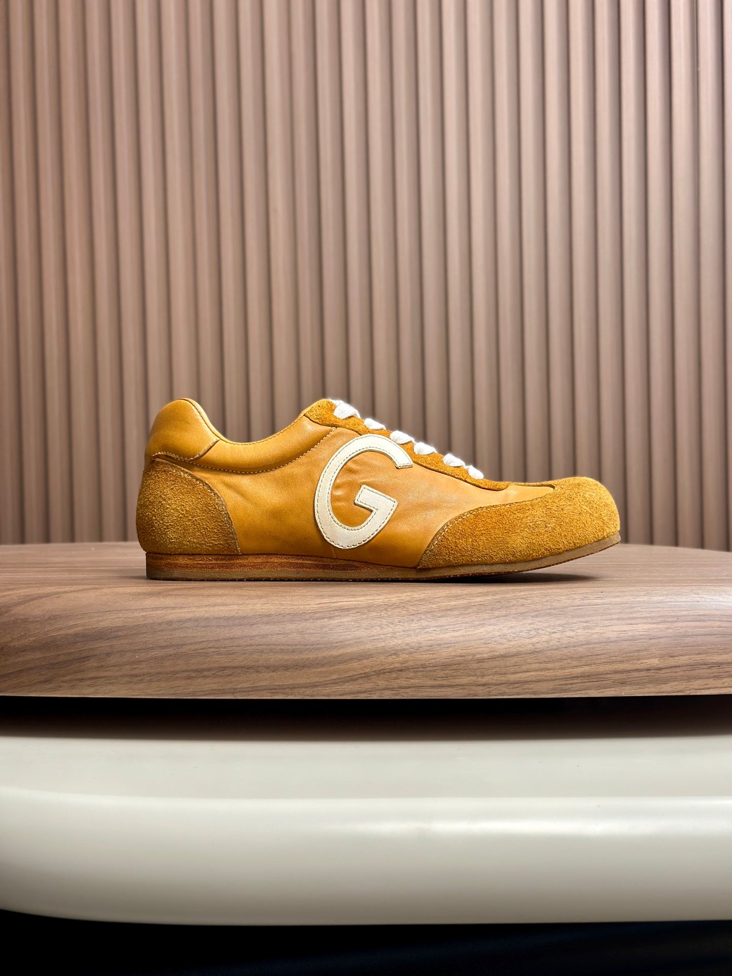 GG Men's 25 Sneaker Yellow Suede Cowhide 723953