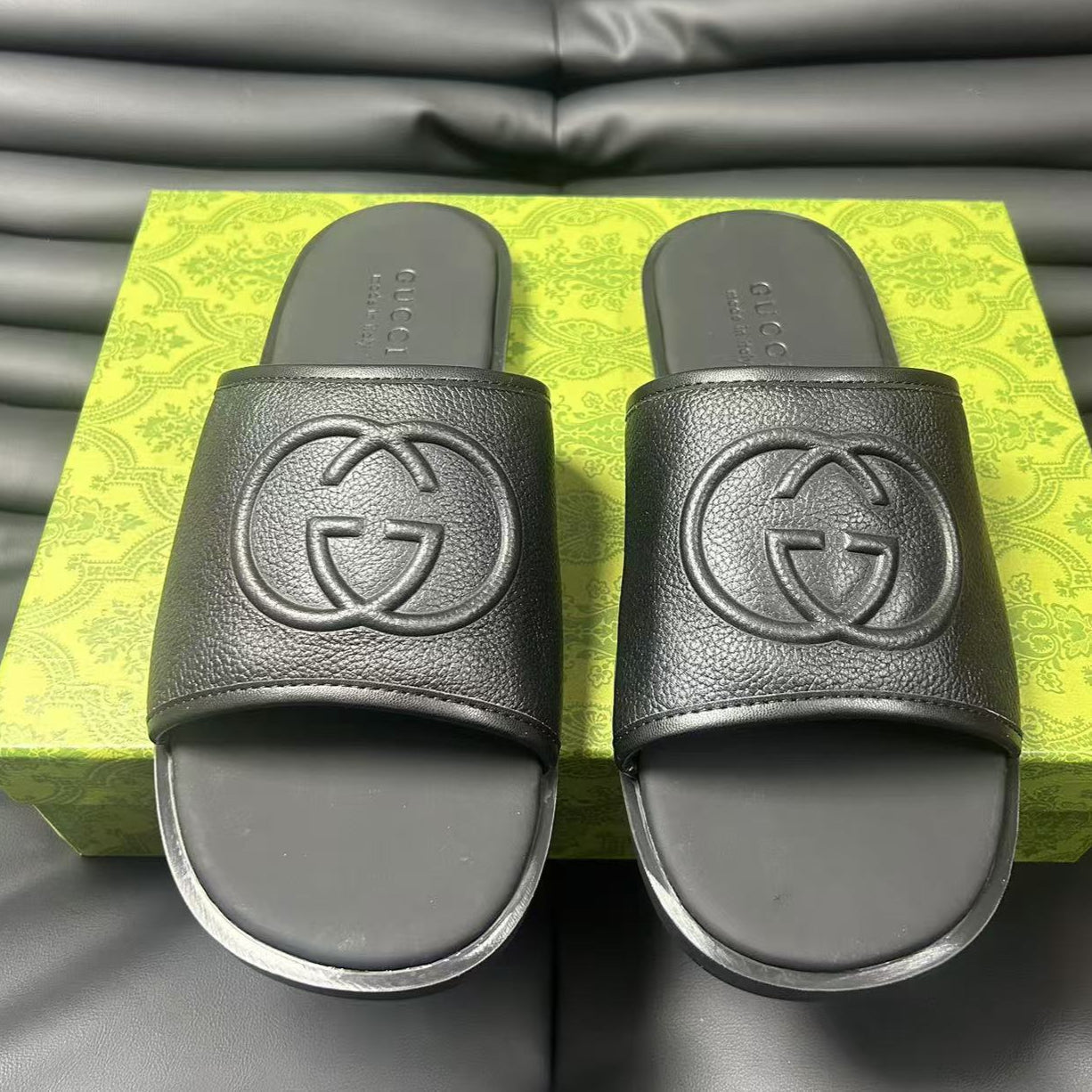 GG Men's 25 Monogram Slide Black Calfskin 540246