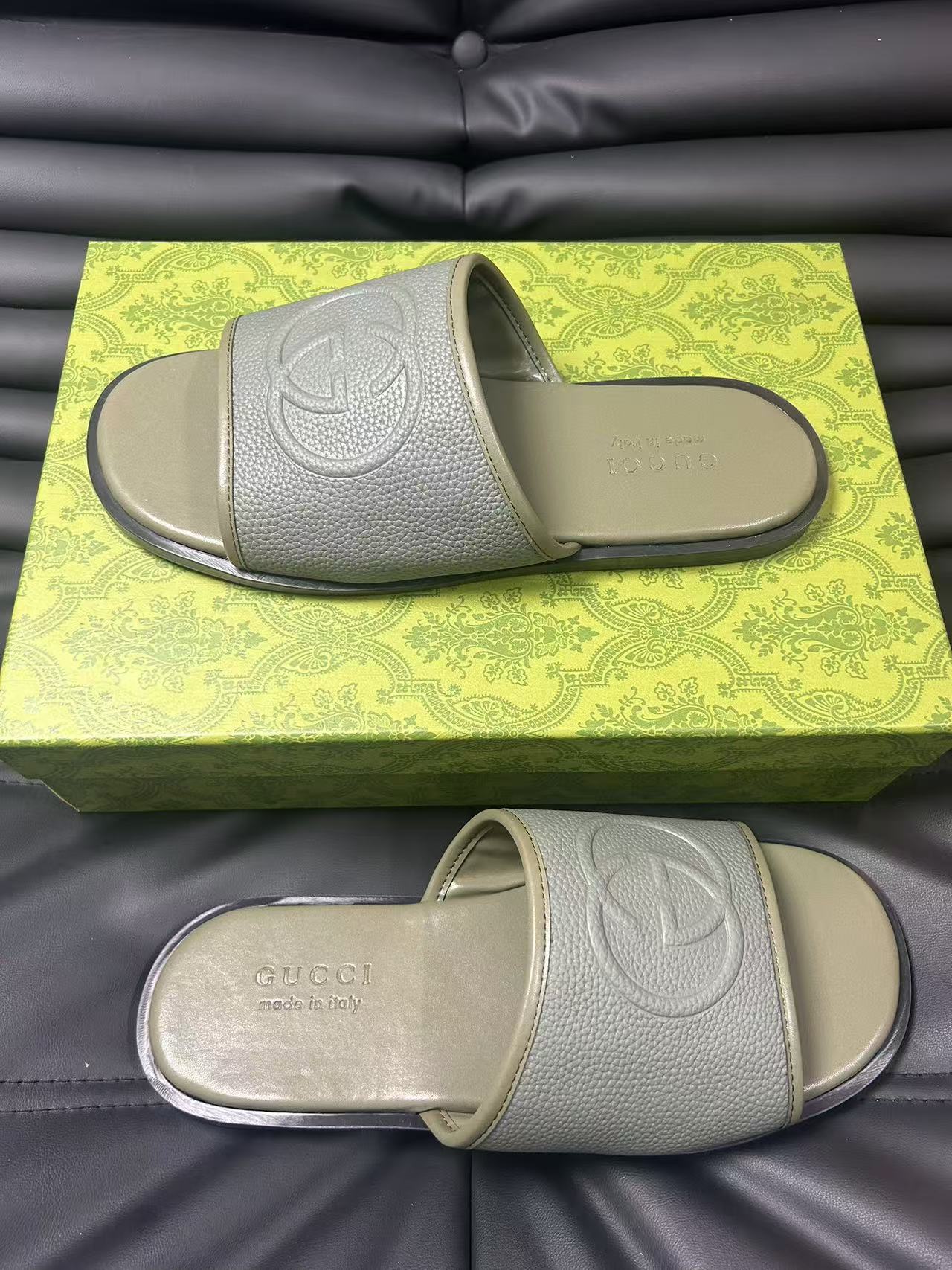 GG Men's 25 Monogram Slide Grey Calfskin 540248