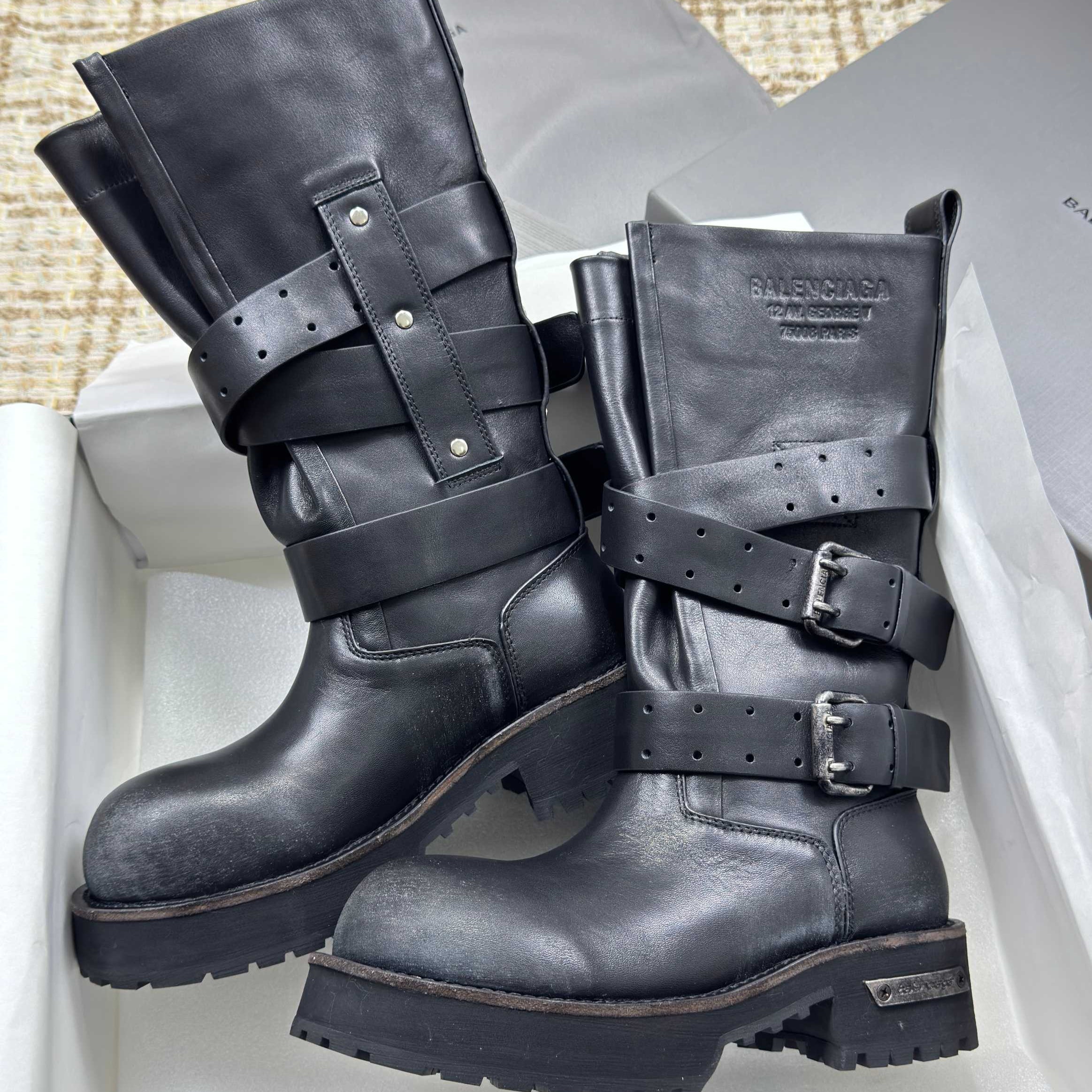 Balenciaga 25s Venom high boots black cowhide 467453