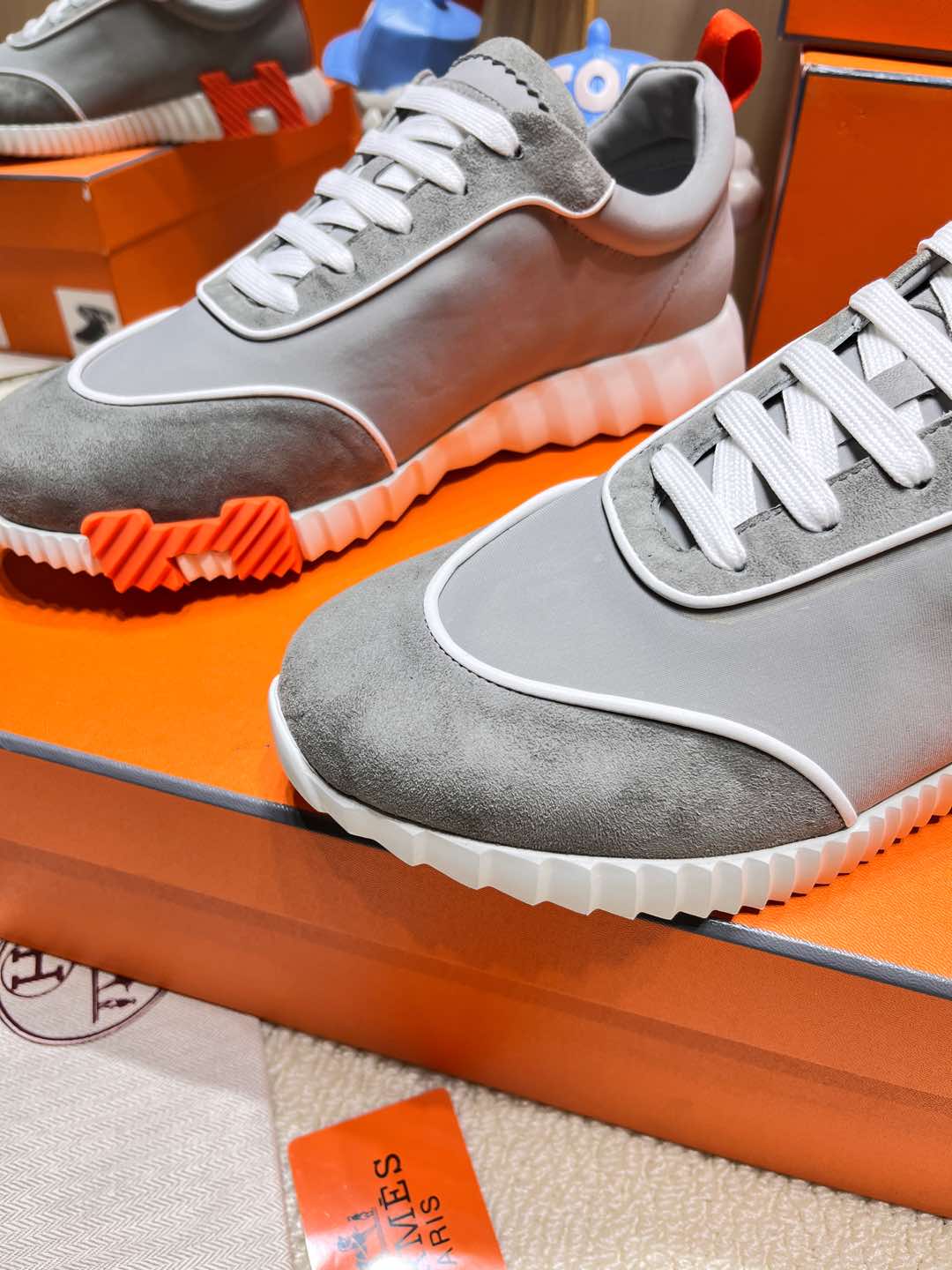 HM Bouncing Sneaker Ice Gray Fabric with Suede 206310