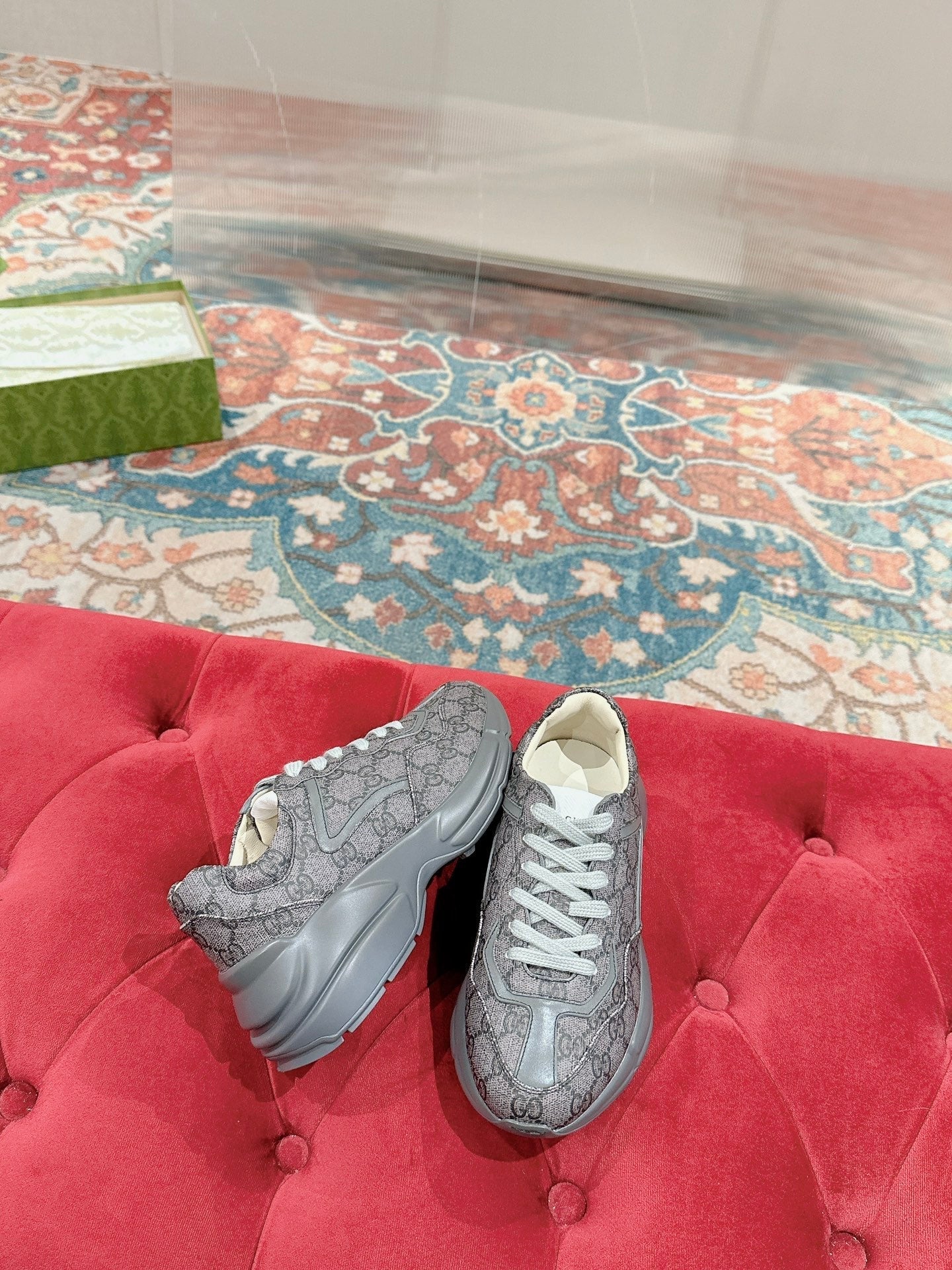 GG RHYTON TRAINER GRAY CALFSKIN