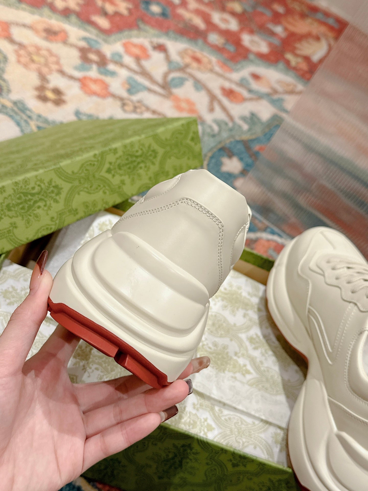 GG RHYTON TRAINER WHITE CALFSKIN WITH DOREMON MOTIF