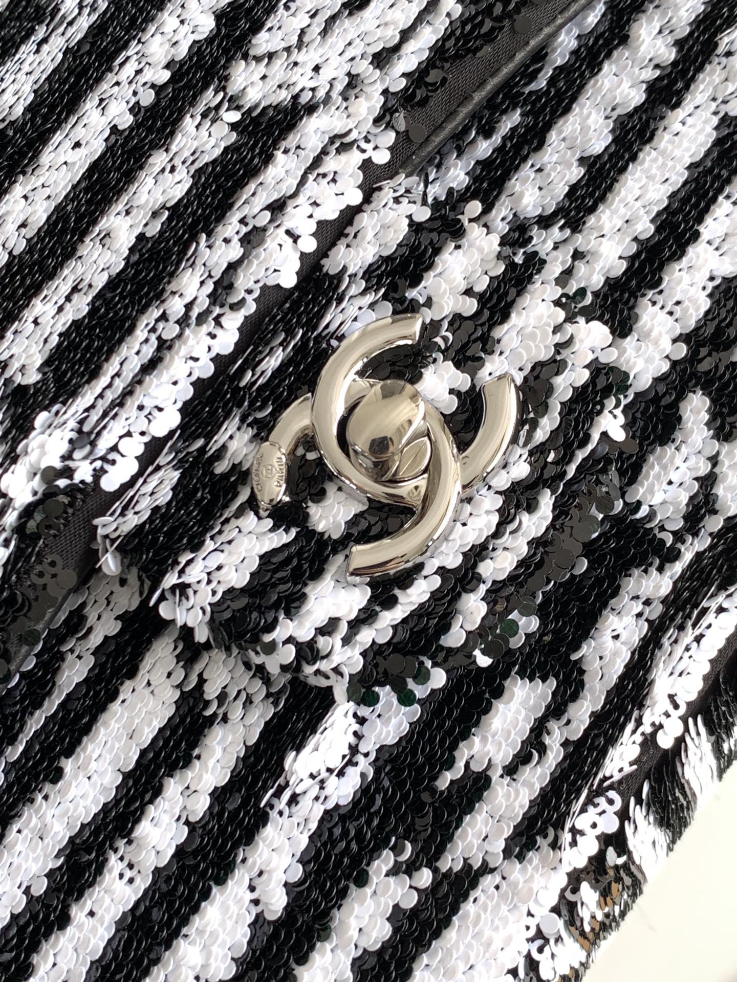 flap bag medium 25 black white sequin silver hardware