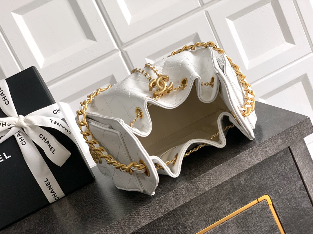 CC 25C Hobo Bags 20cm White Grained Calfskin