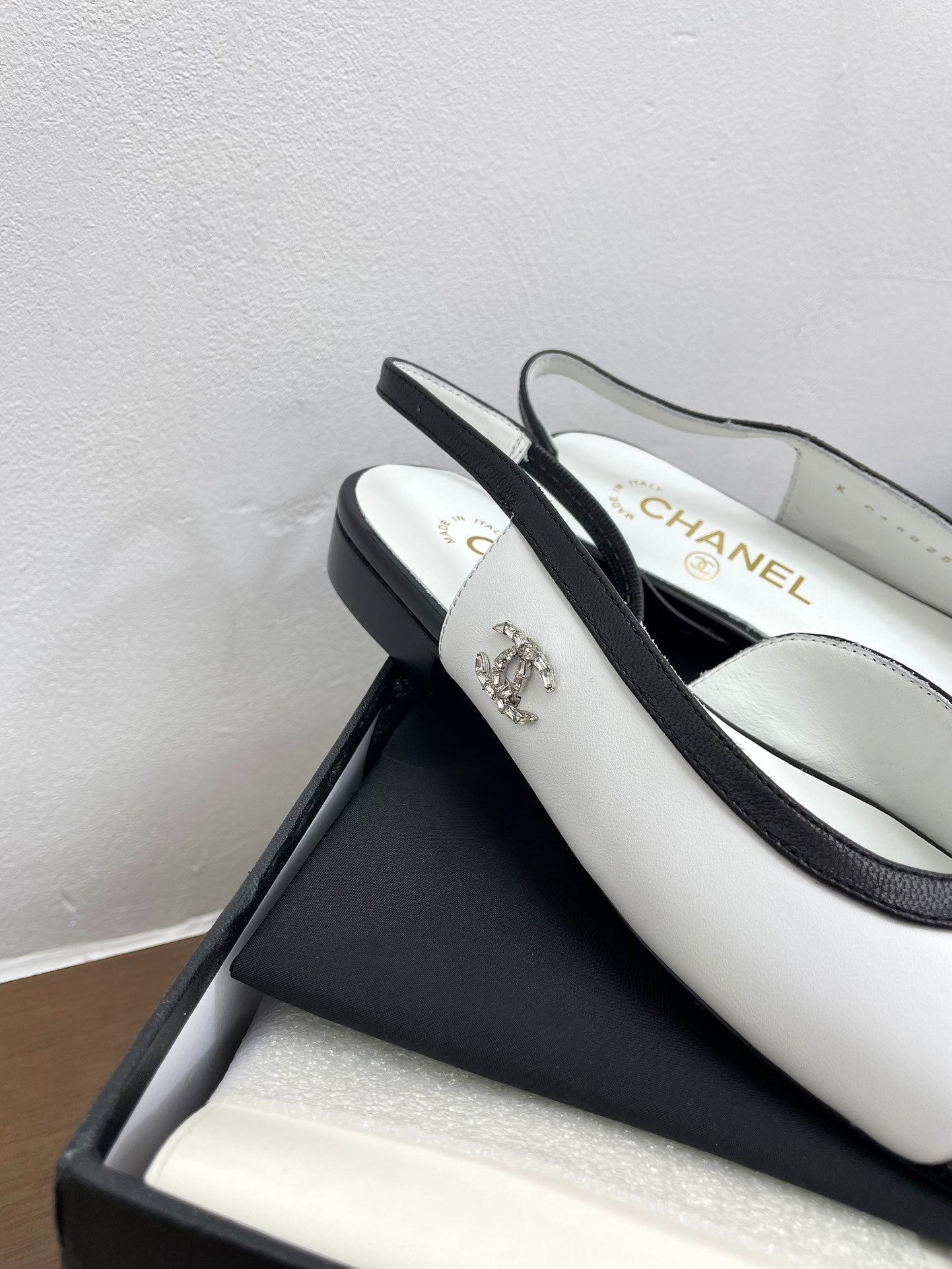 CC Slingback White Calfskin