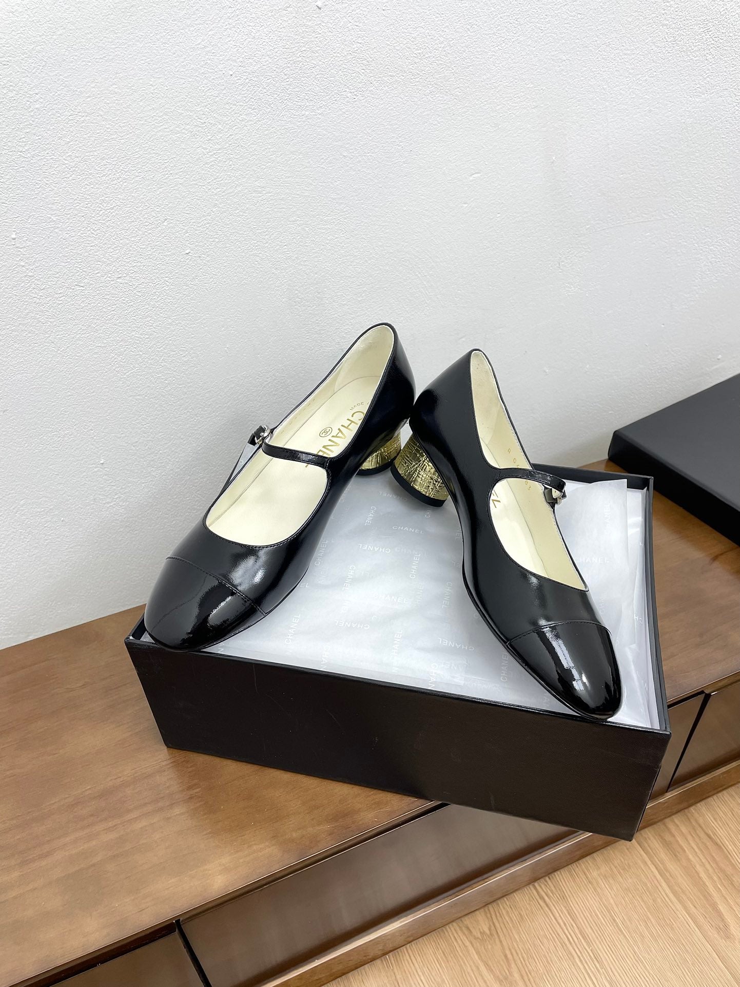 CC Mary Jane Black Cowhide