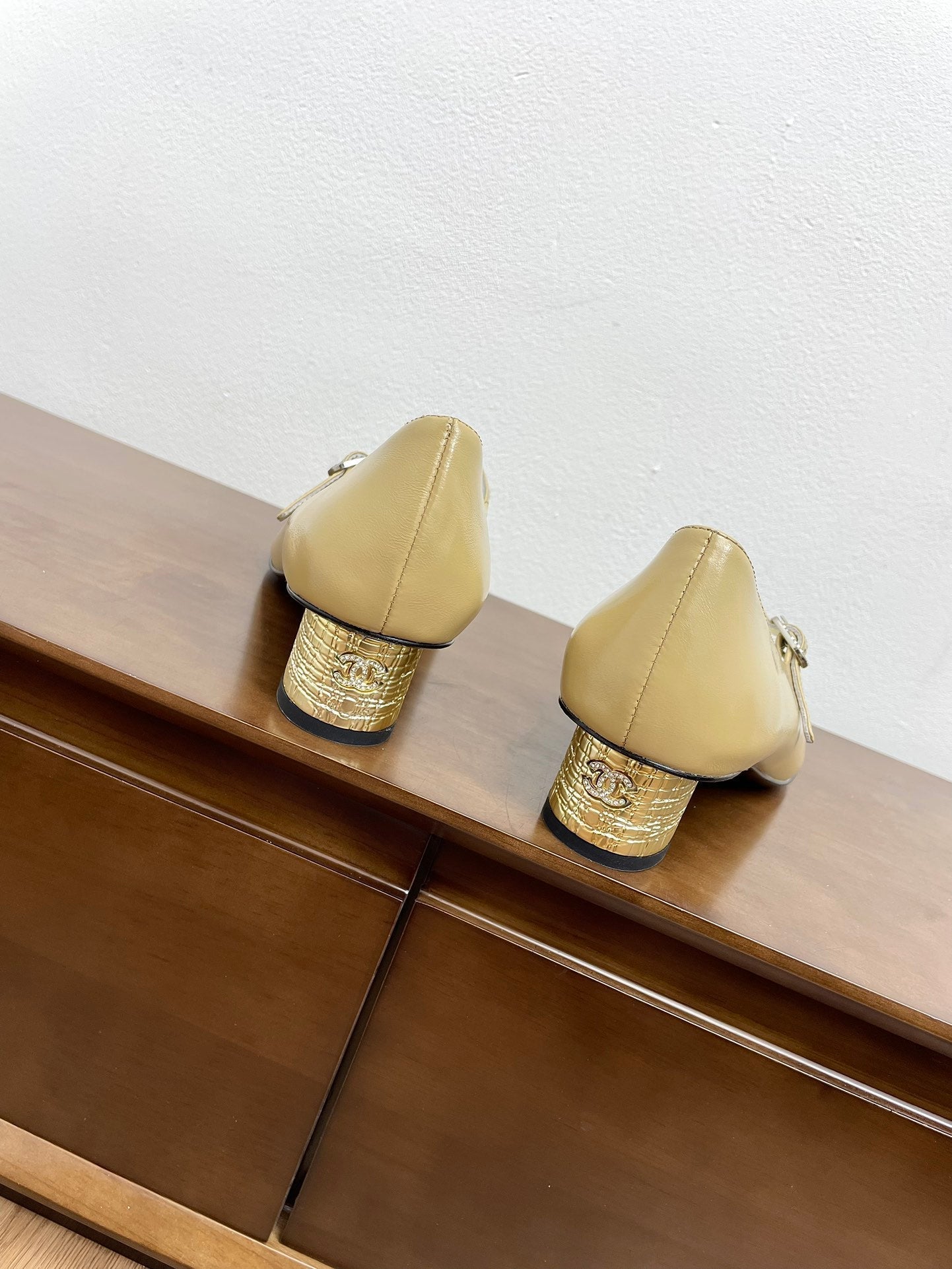 CC Mary Jane Beige Cowhide