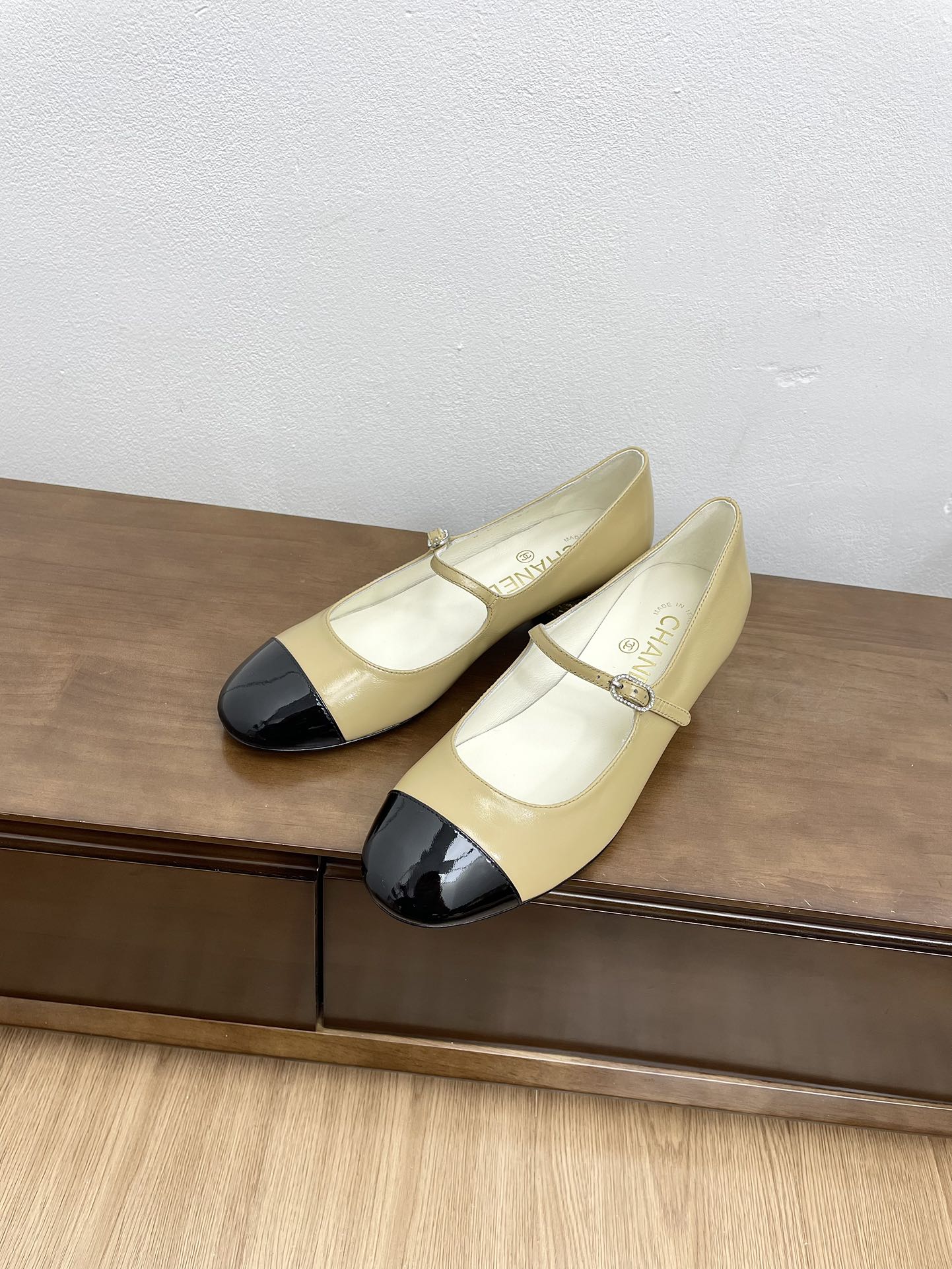 CC Mary Jane Beige Cowhide