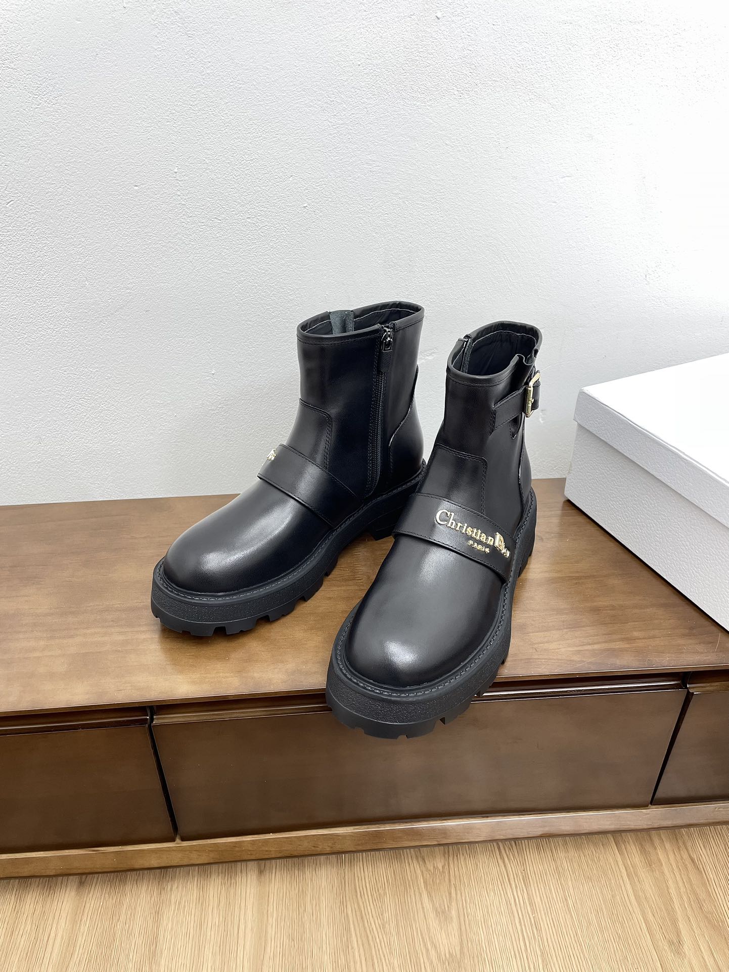 CD D-Quest Ankle Boot 40mm Plain Black Calfskin