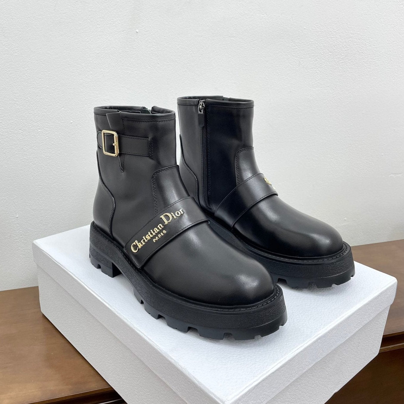 CD D-Quest Ankle Boot 40mm Plain Black Calfskin