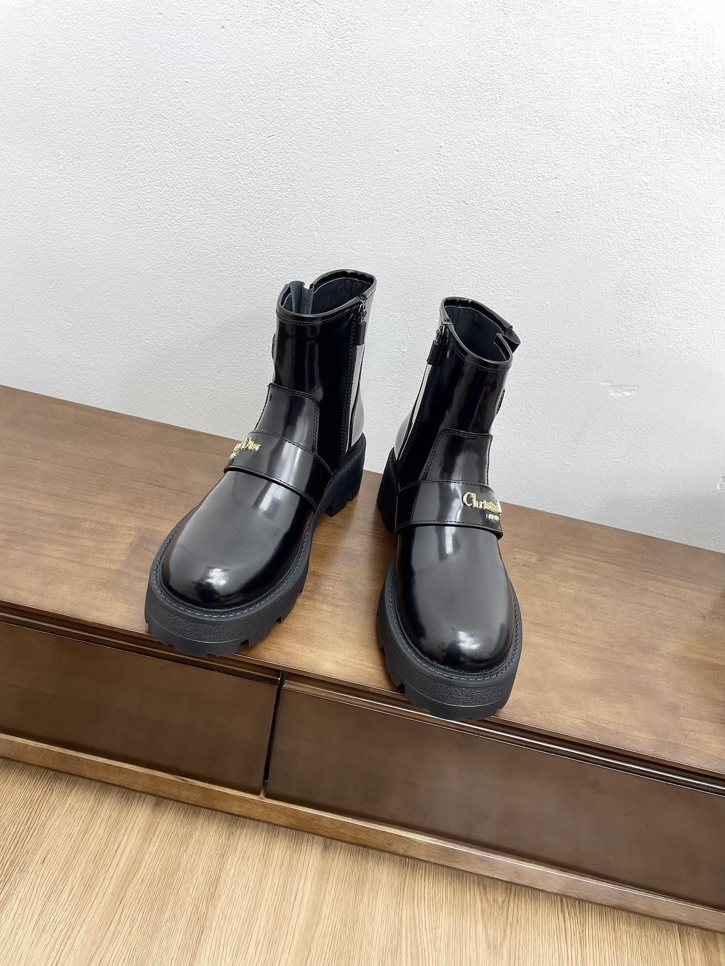 CD D-Quest Ankle Boot 40mm Glossy Black Calfskin