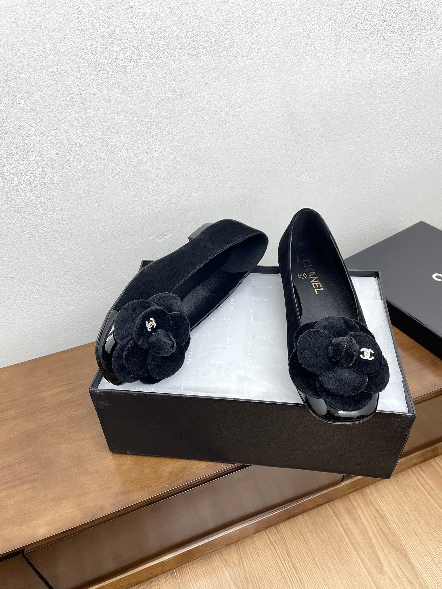 CC Ballet Flats Black With Camellia Black Suede