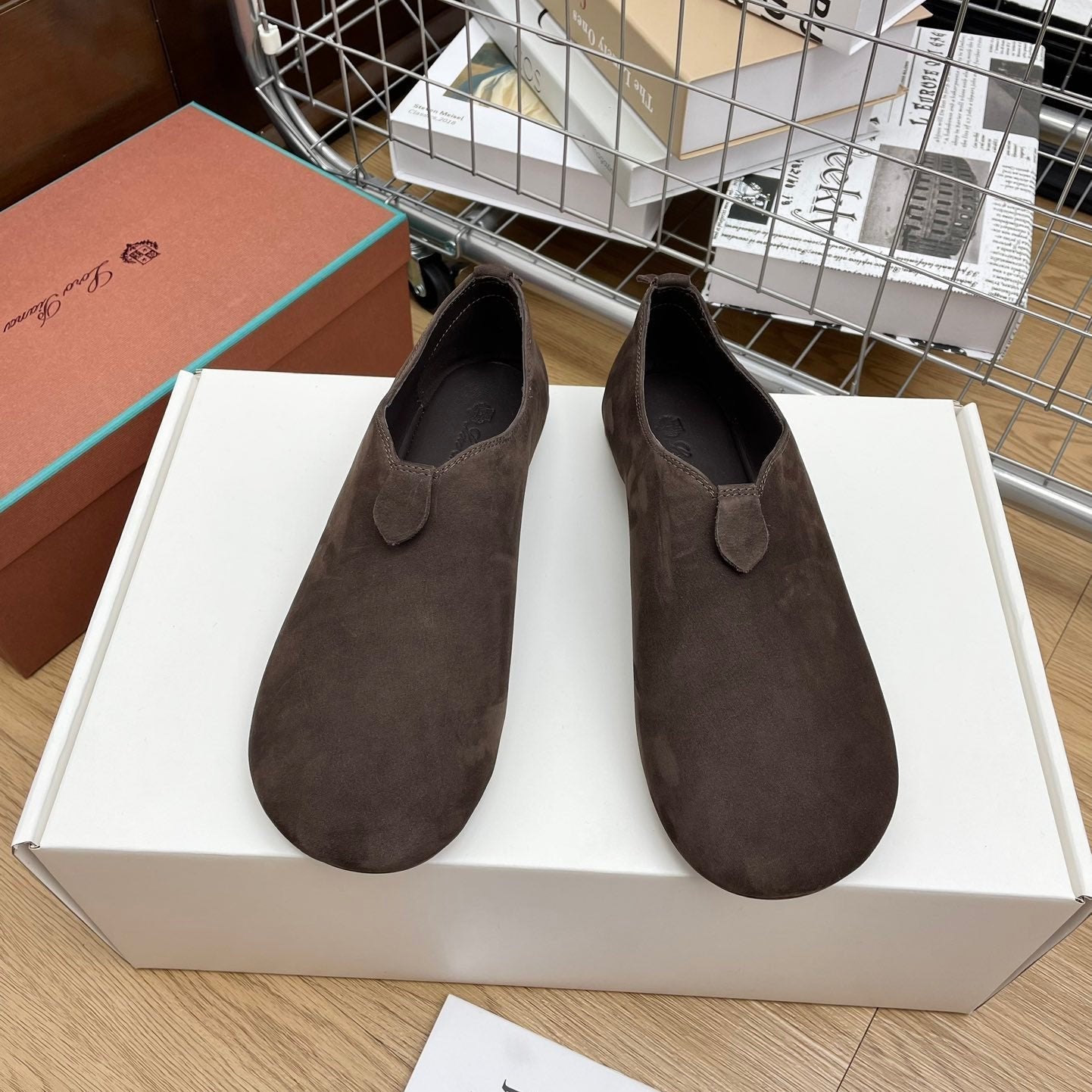 LP Floaty Flat Earth Brown Suede 989981