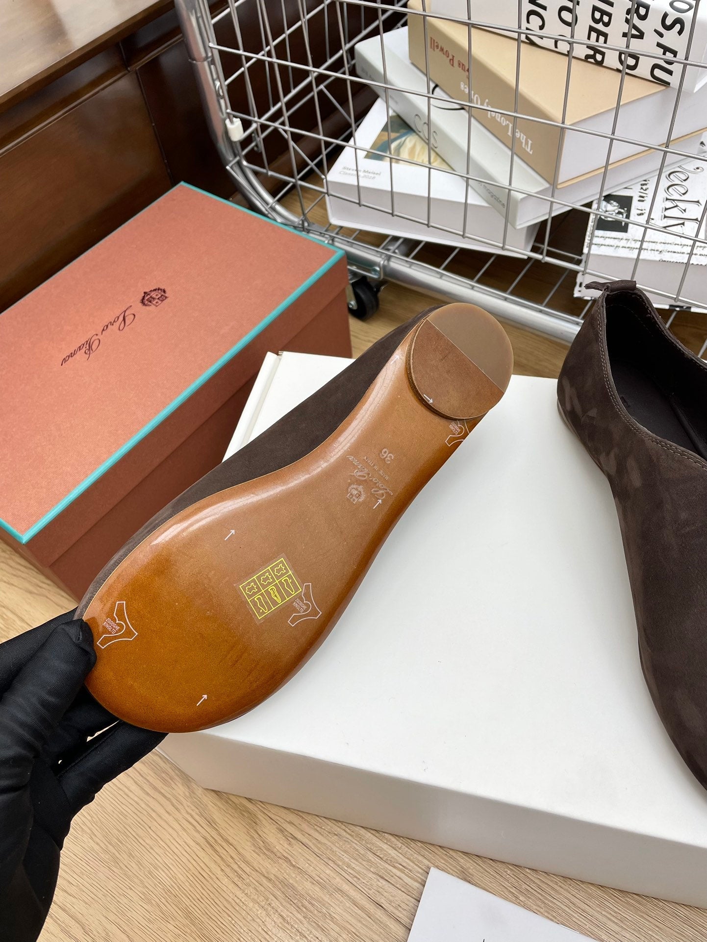 LP Floaty Flat Earth Brown Suede 989981