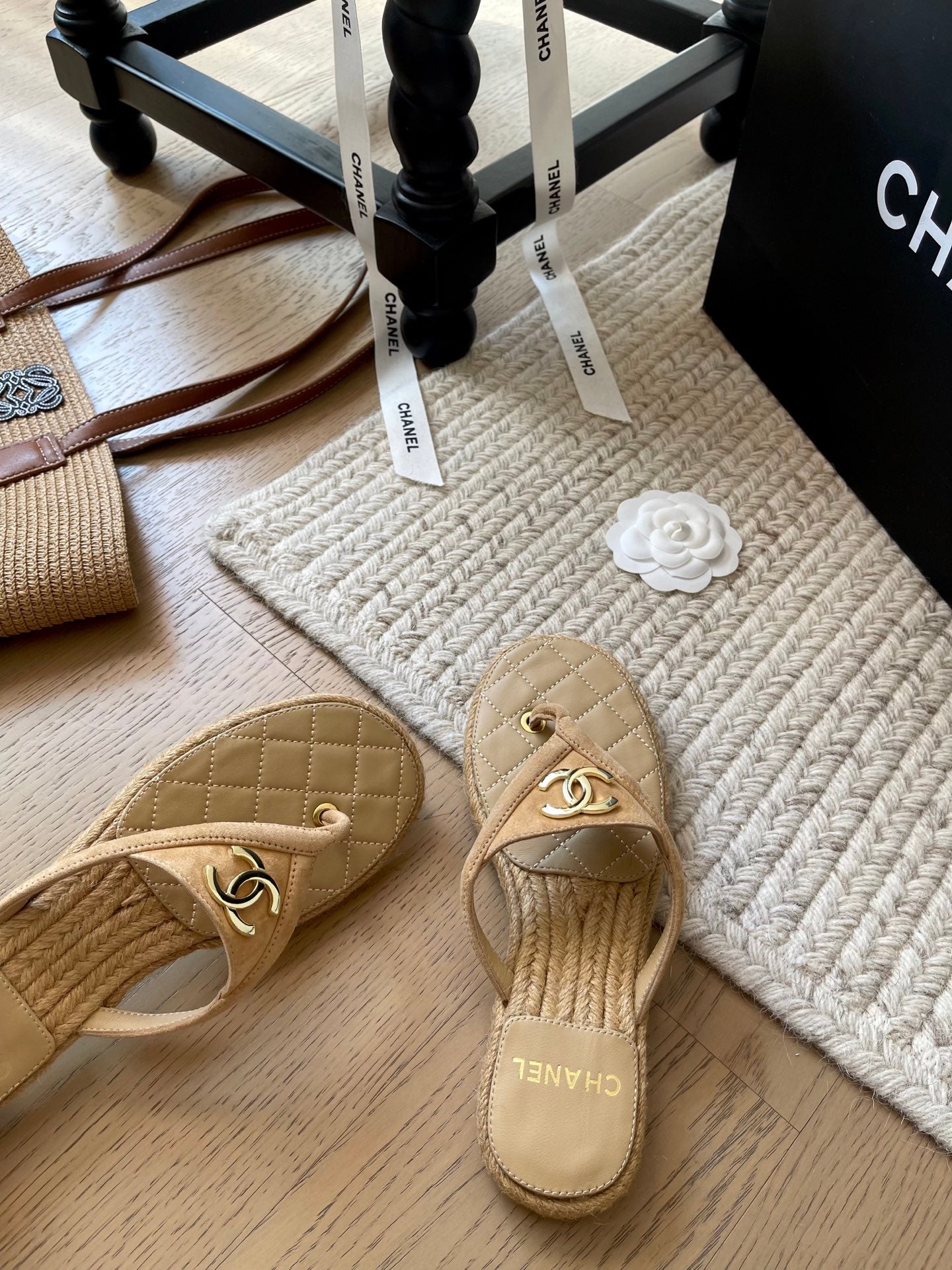 CC 25 Flip Flop Sandals Beige Suede Calfskin Espadrilles