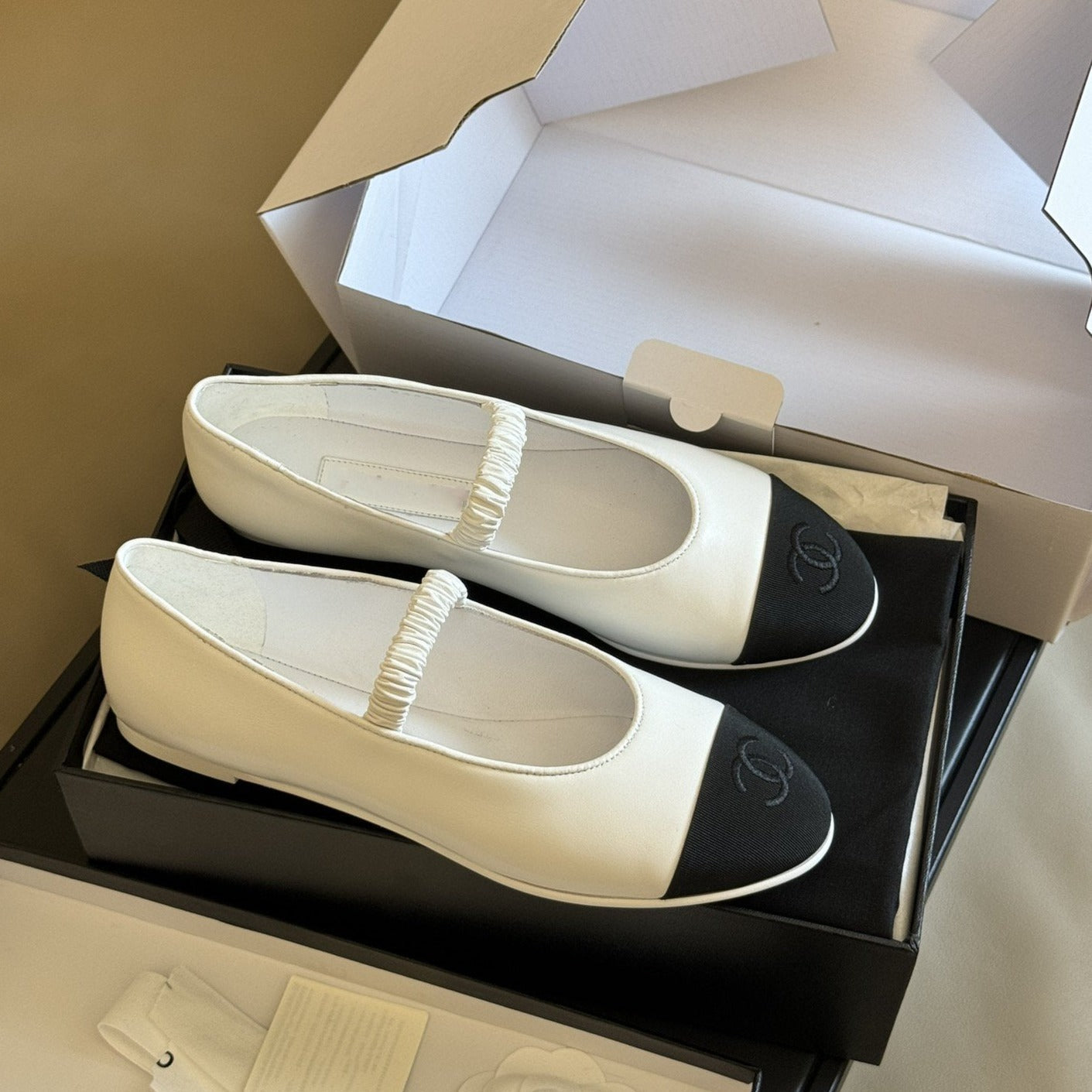 mary janes white black lambskin grosgrain