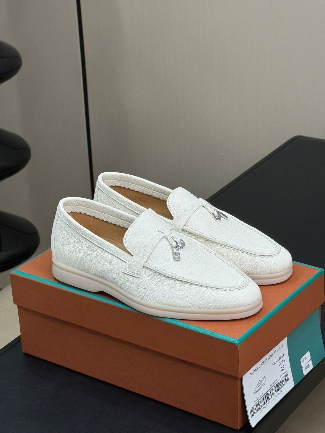 LP SUMMER CHARMS WALK LOAFERS WHITE LAMBSKIN