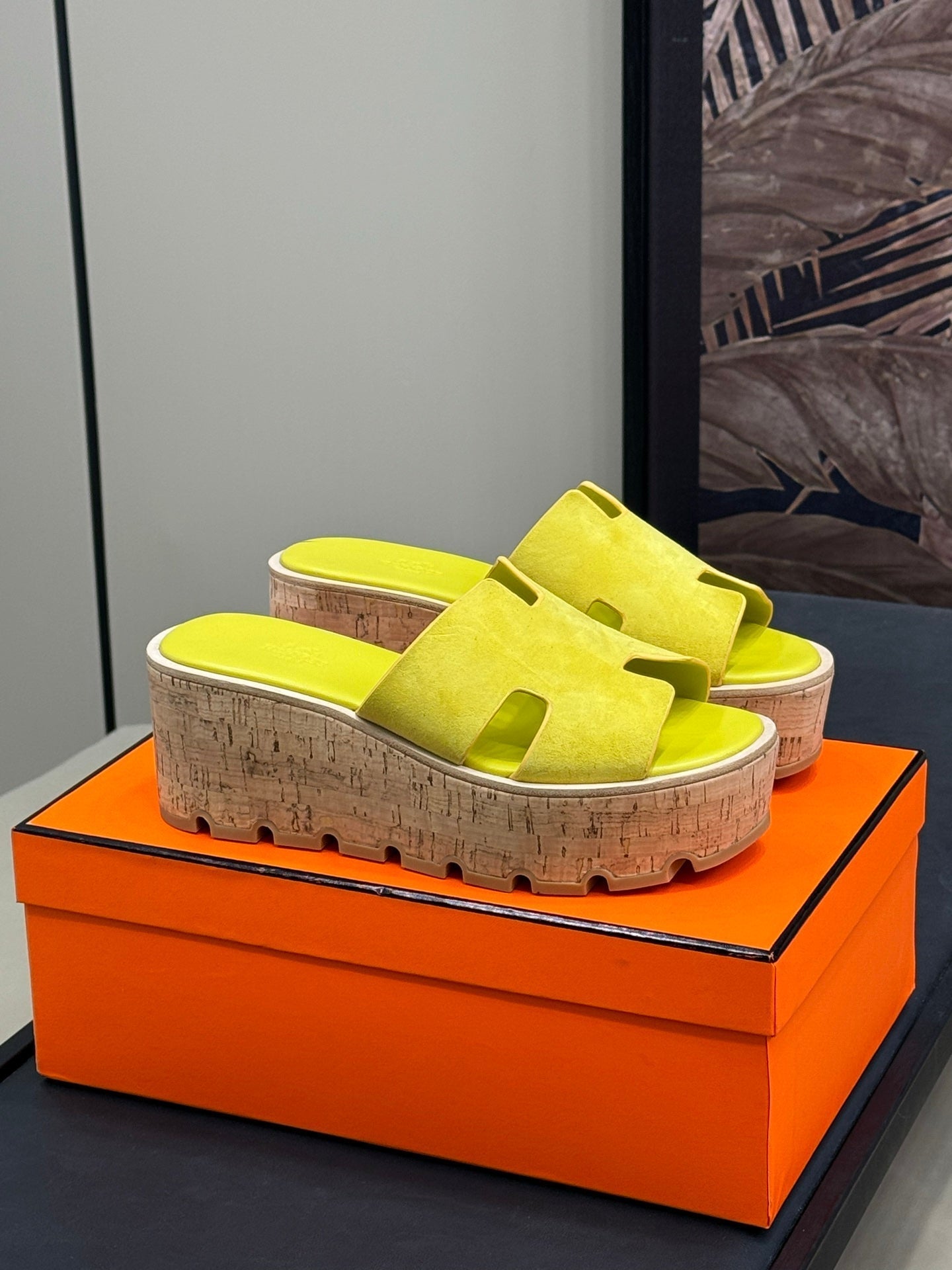 HM 25C Eze 30 Sandal Yellow Suede 212717