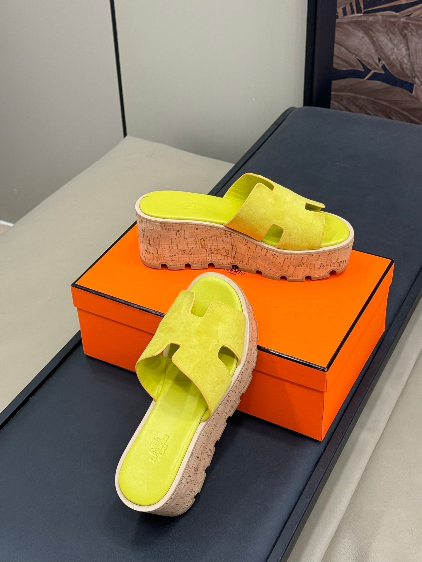 HM 25C Eze 30 Sandal Yellow Suede 212717