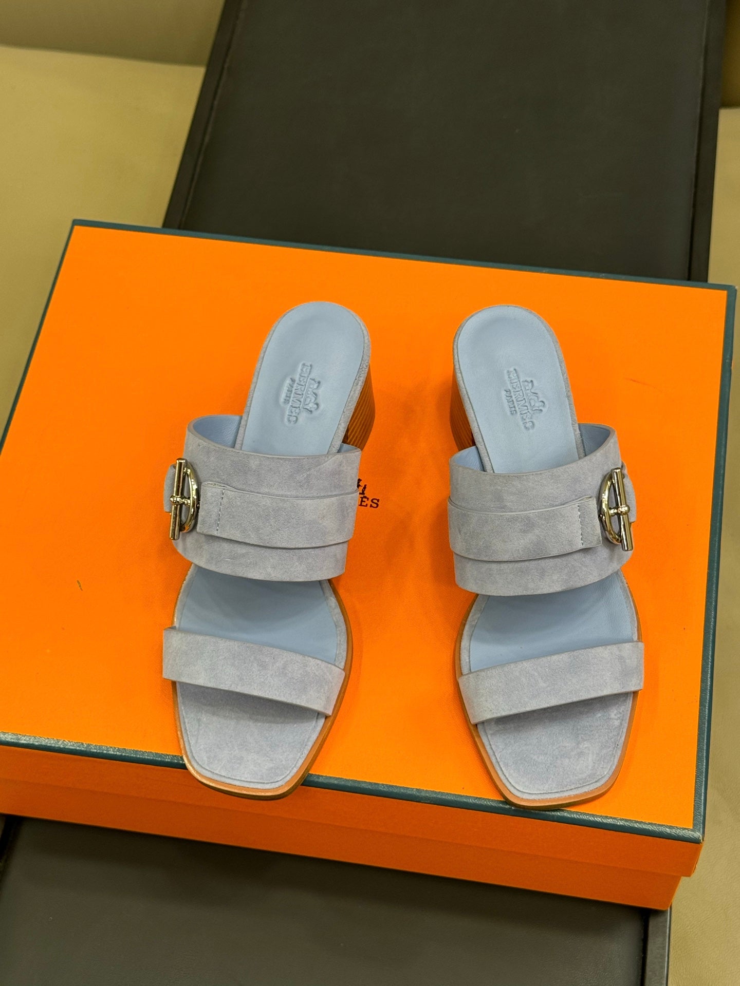 HM Kutecuh Sandals Purple Calfskin 319601