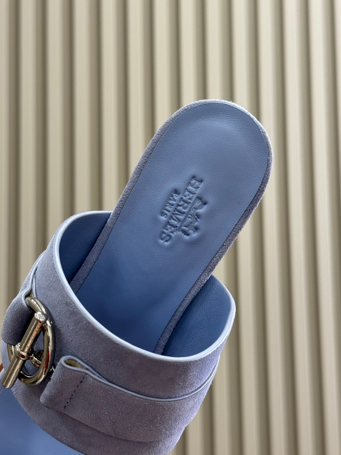 HM Kutecuh Sandals Purple Calfskin 319601