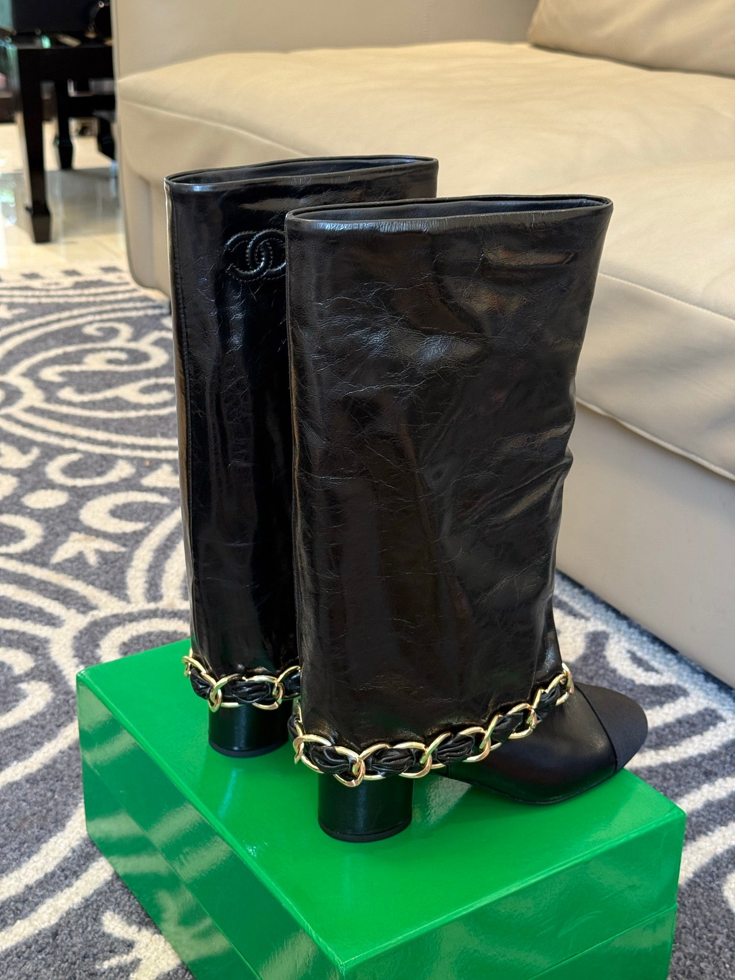 CC 25 High Boot Black Patent Leather 409136