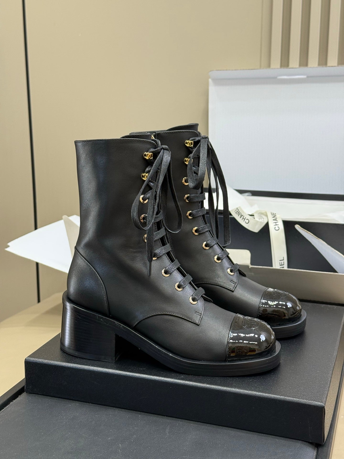 CC 25 Martin Boot Black Calfskin 408584