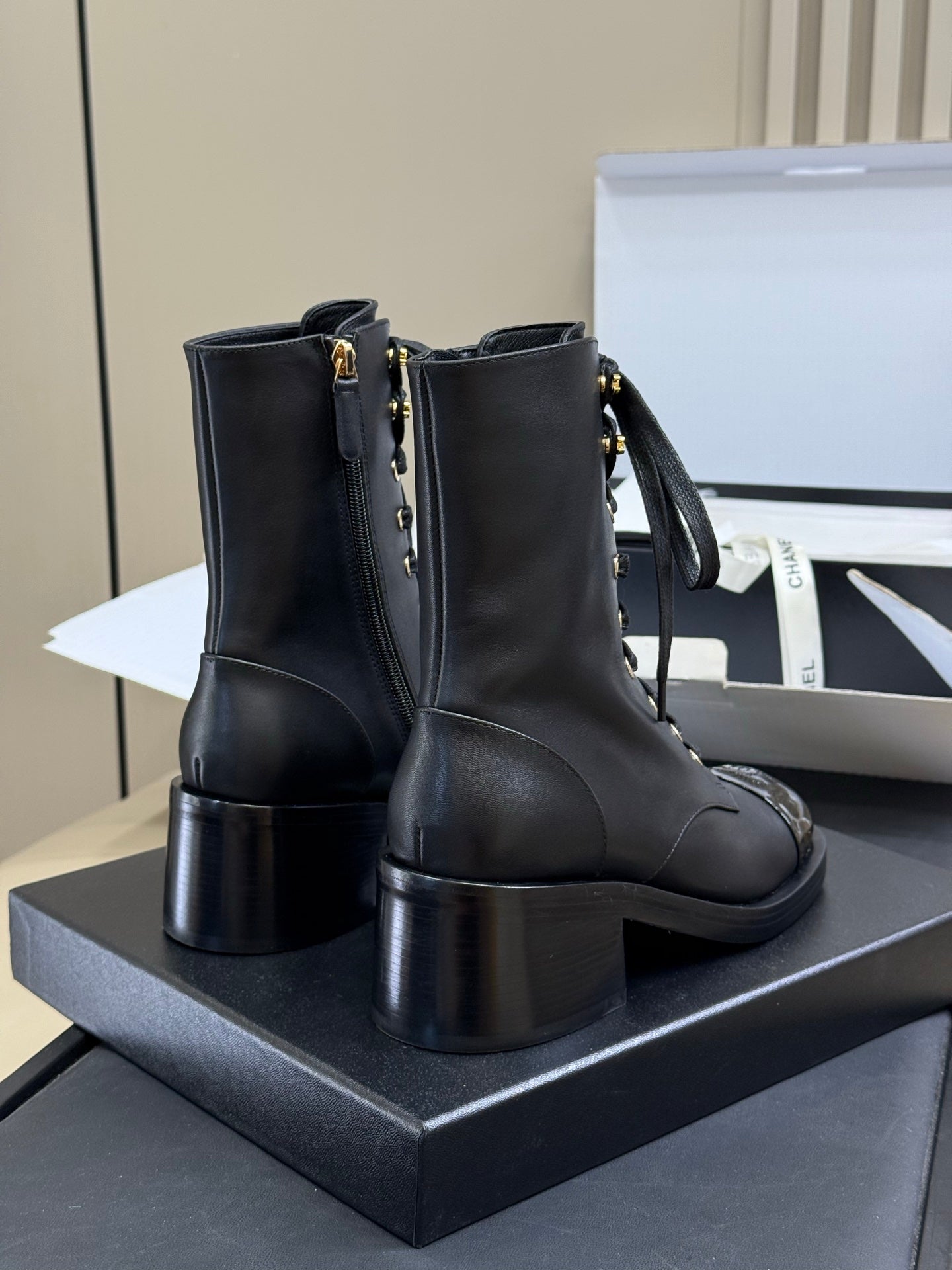 CC 25 Martin Boot Black Calfskin 408584
