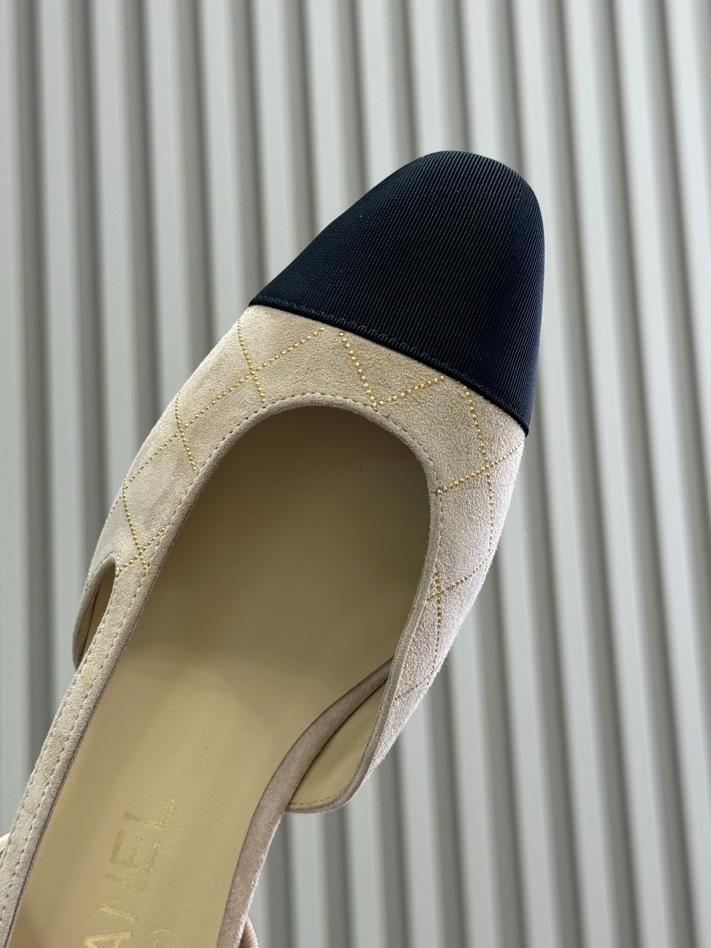 Chanel 25 Plaid Slingback Beige Black Suede Sheepskin 468363