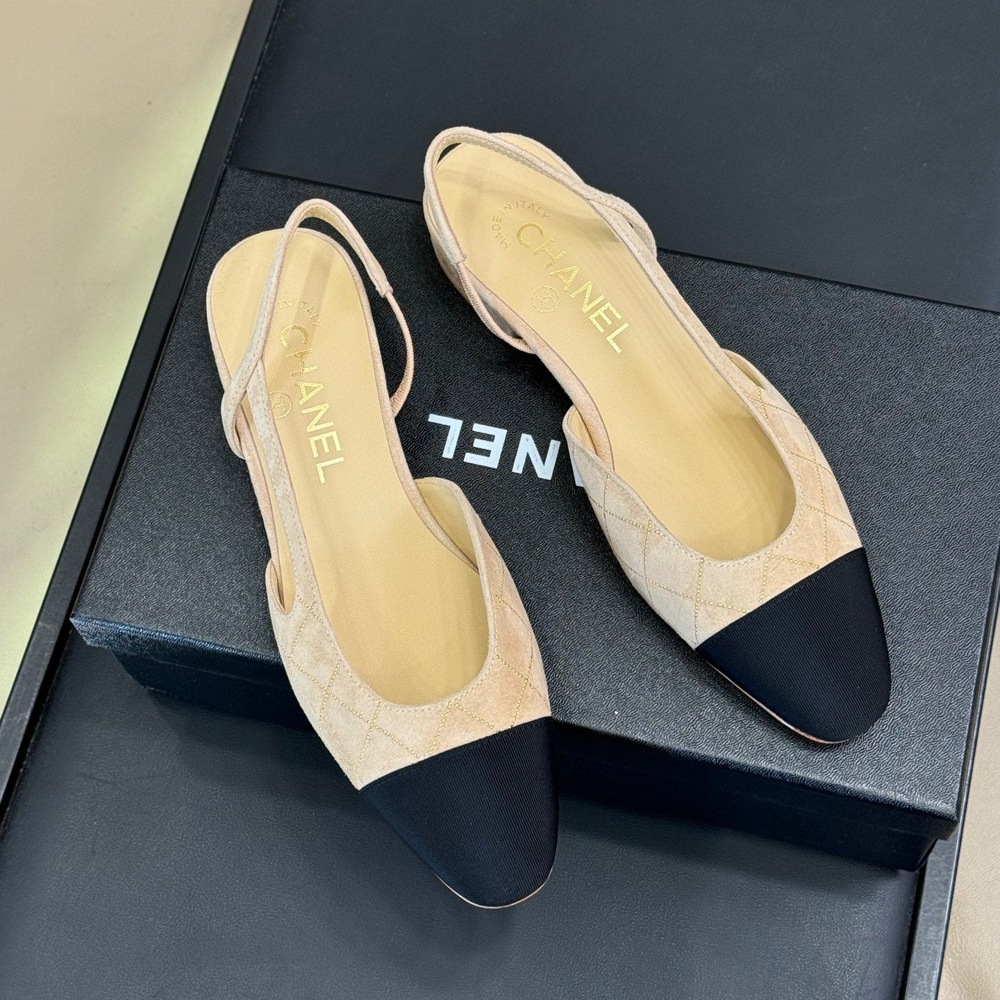 Chanel 25 Plaid Slingback Flat Beige Black Suede Sheepskin 468362