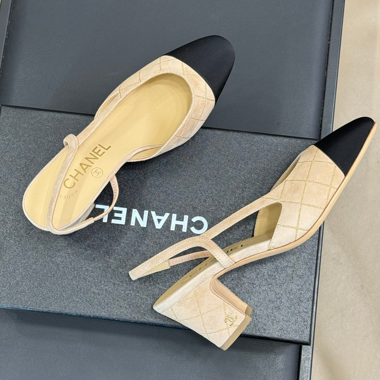 Chanel 25 Plaid Slingback Beige Black Suede Sheepskin 468363