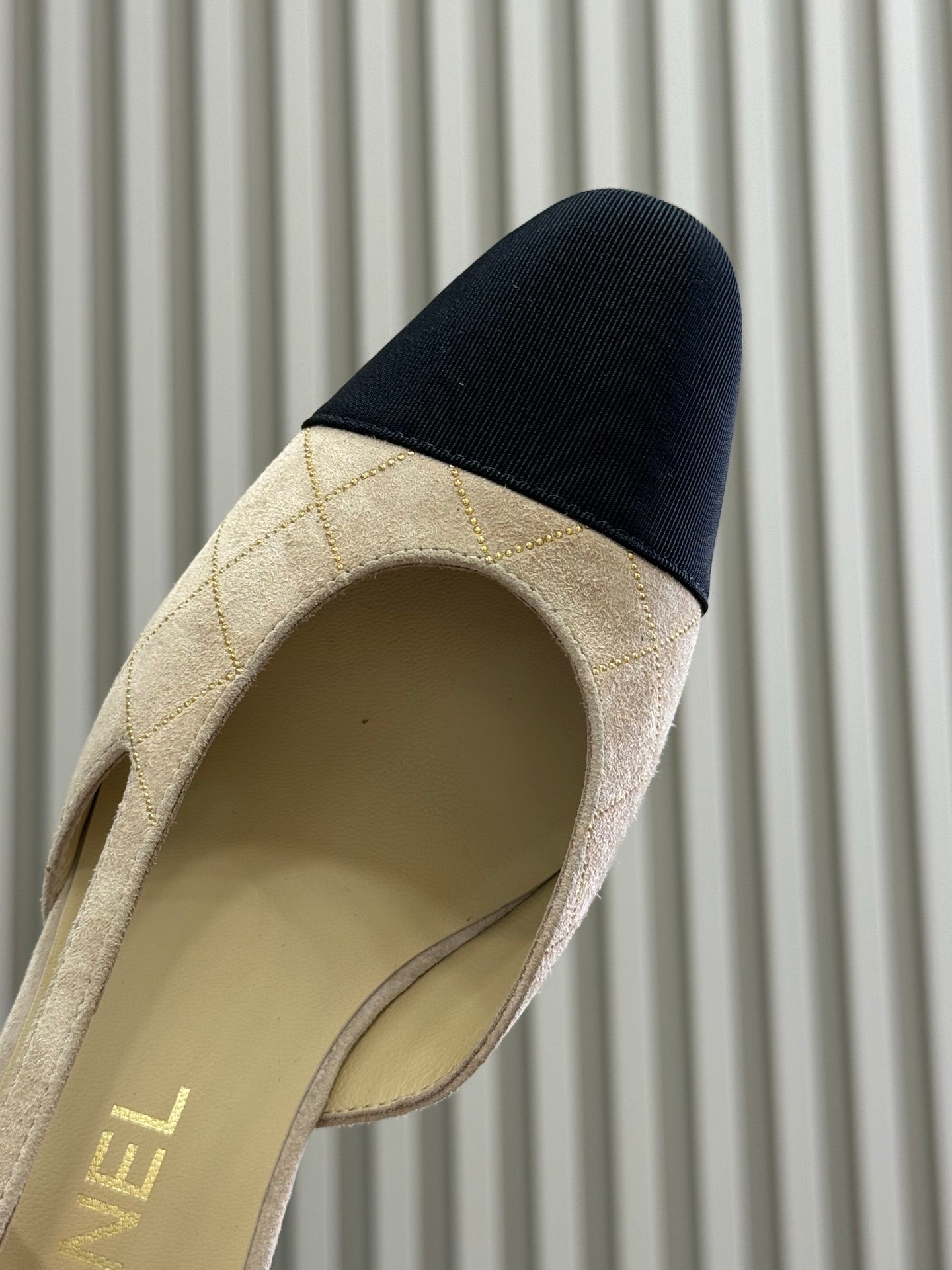 Chanel 25 Plaid Slingback Beige Black Suede Sheepskin 468363