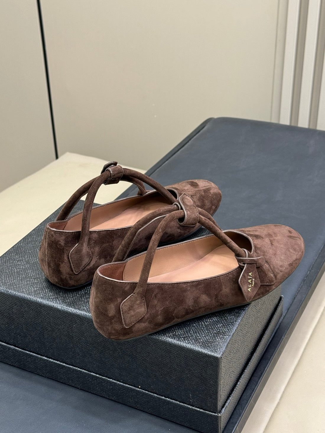 ALAIA  Le Teckel  Ballet Flats Dark Brown Suede 468728